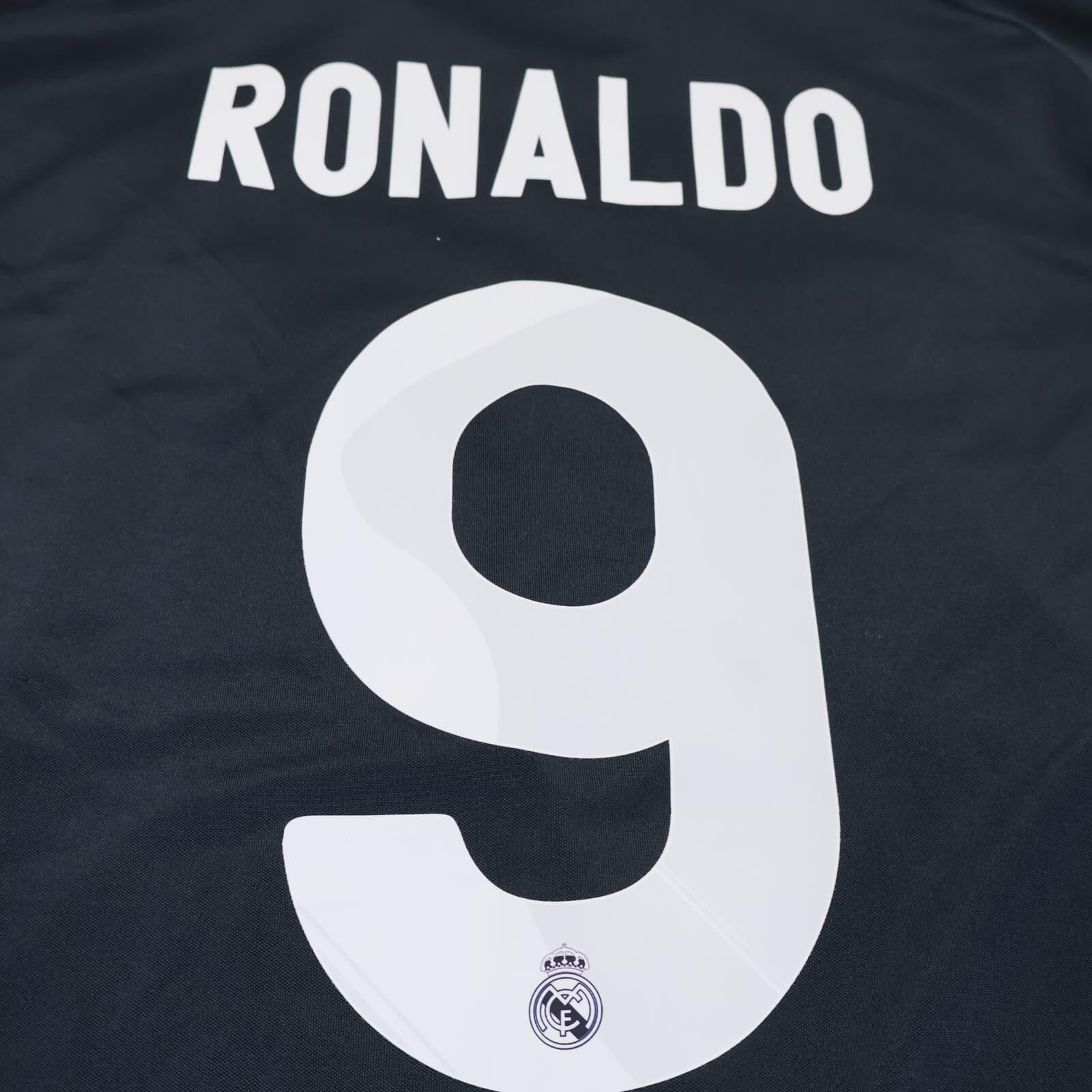 Real Madrid Ronaldo #9 2009/10 Away Shirt - L- TAGS