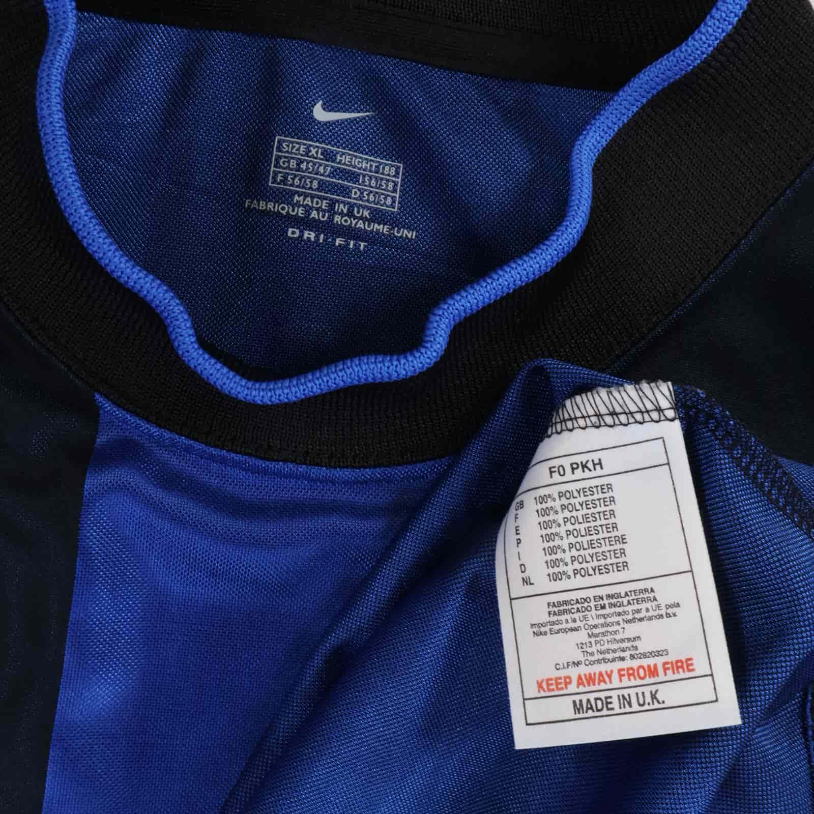 Inter Milan 2000/01 Home Shirt - XL