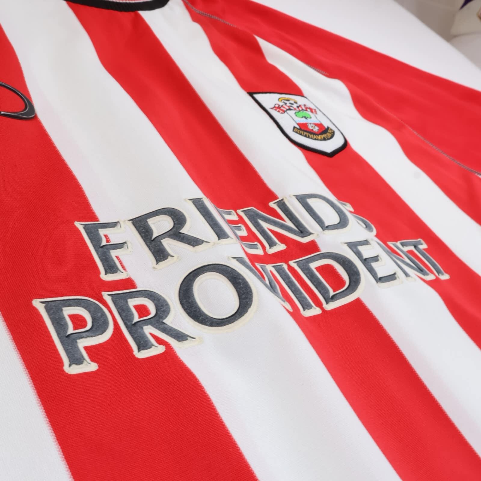 Southampton F.C M. Svensson #11 2003/05 Home Shirt - XL