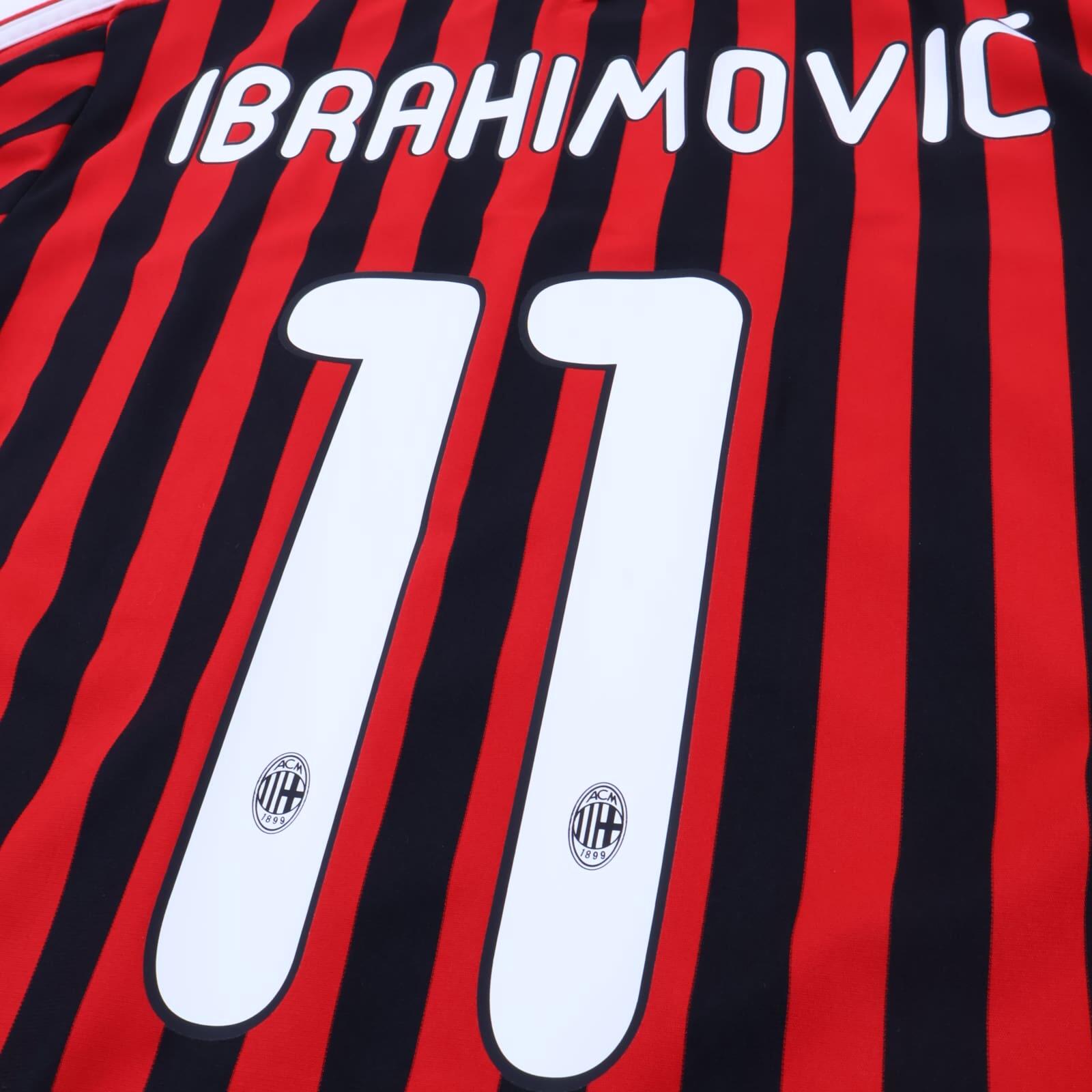 Ac Milan Ibrahimovic #11 2011/12 Home Shirt - L