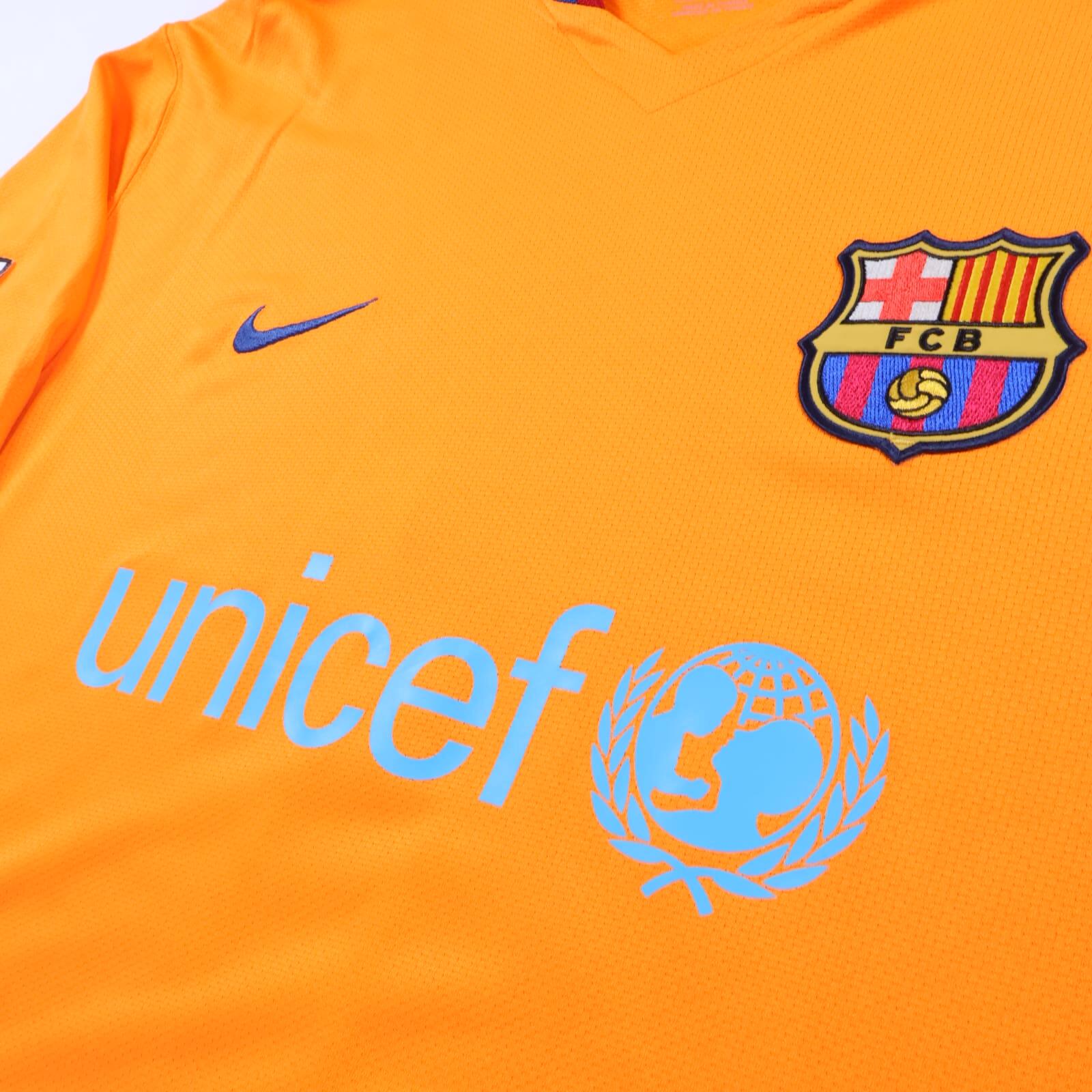 Barcelona Messi #19 2006/08 Away Shirt - XL