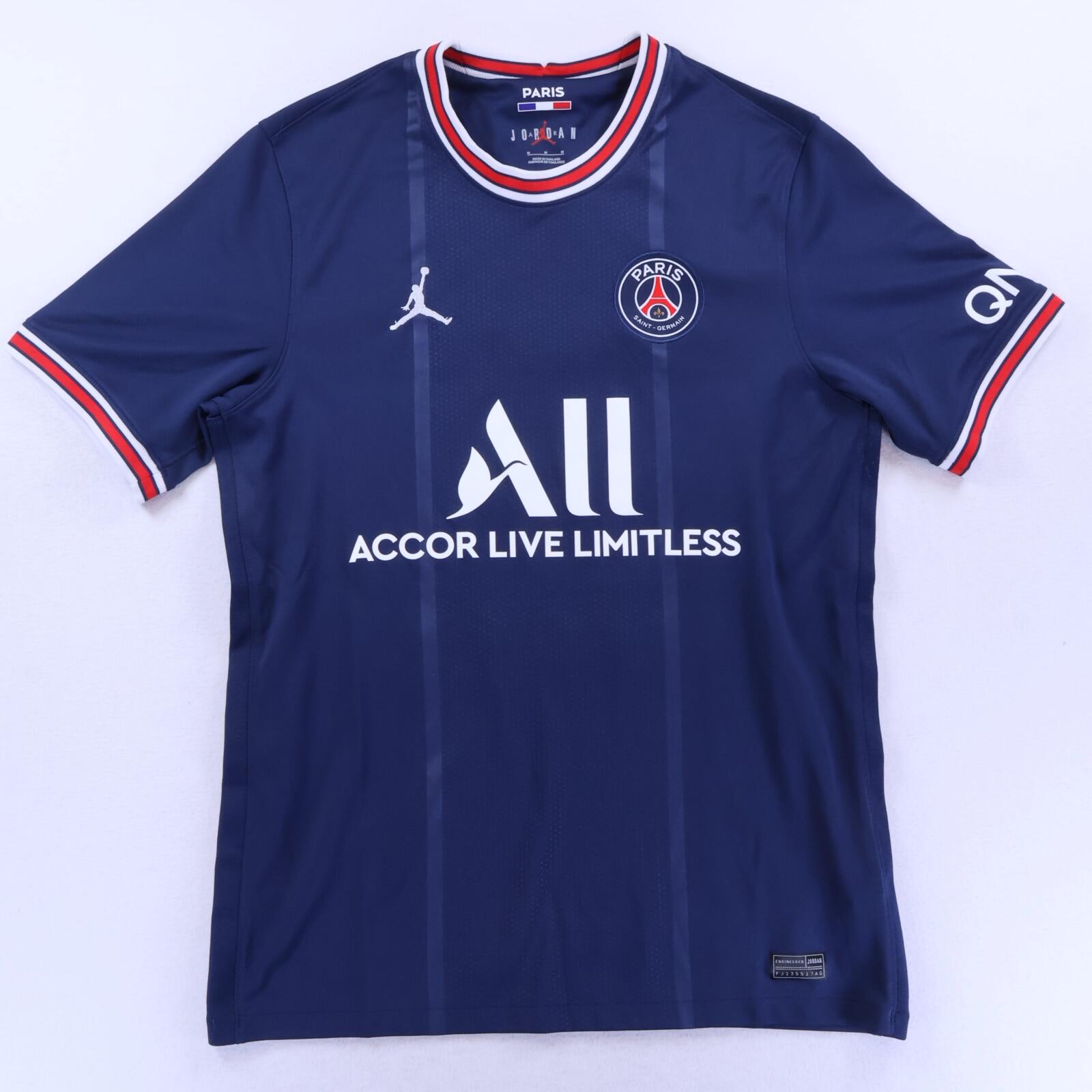 Paris Saint-Germain F.C Mbappé #7 2021/22 Home Shirt - M- BACK