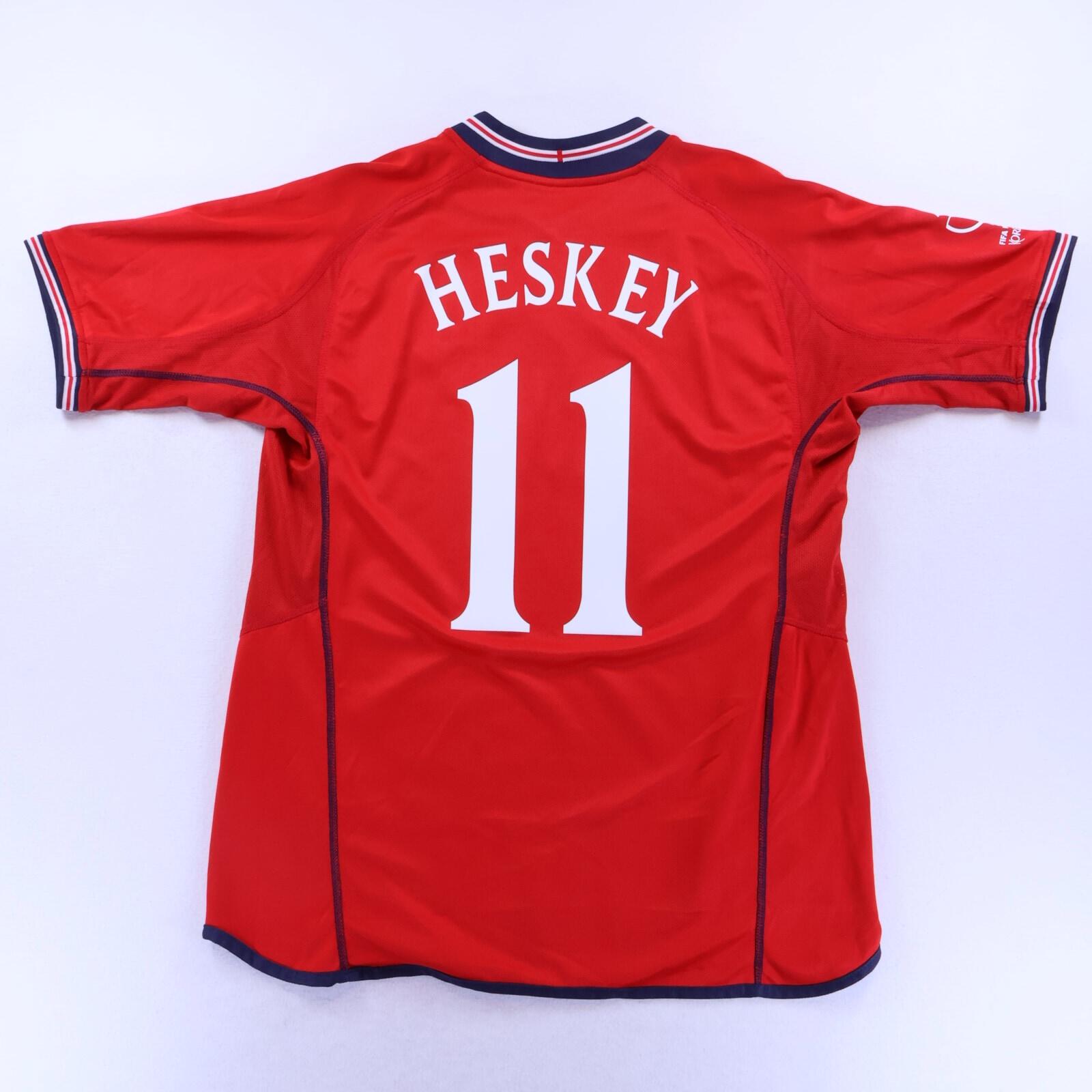 England Heskey #11 2002/04 Away Shirt - Reversible - L- FRONT