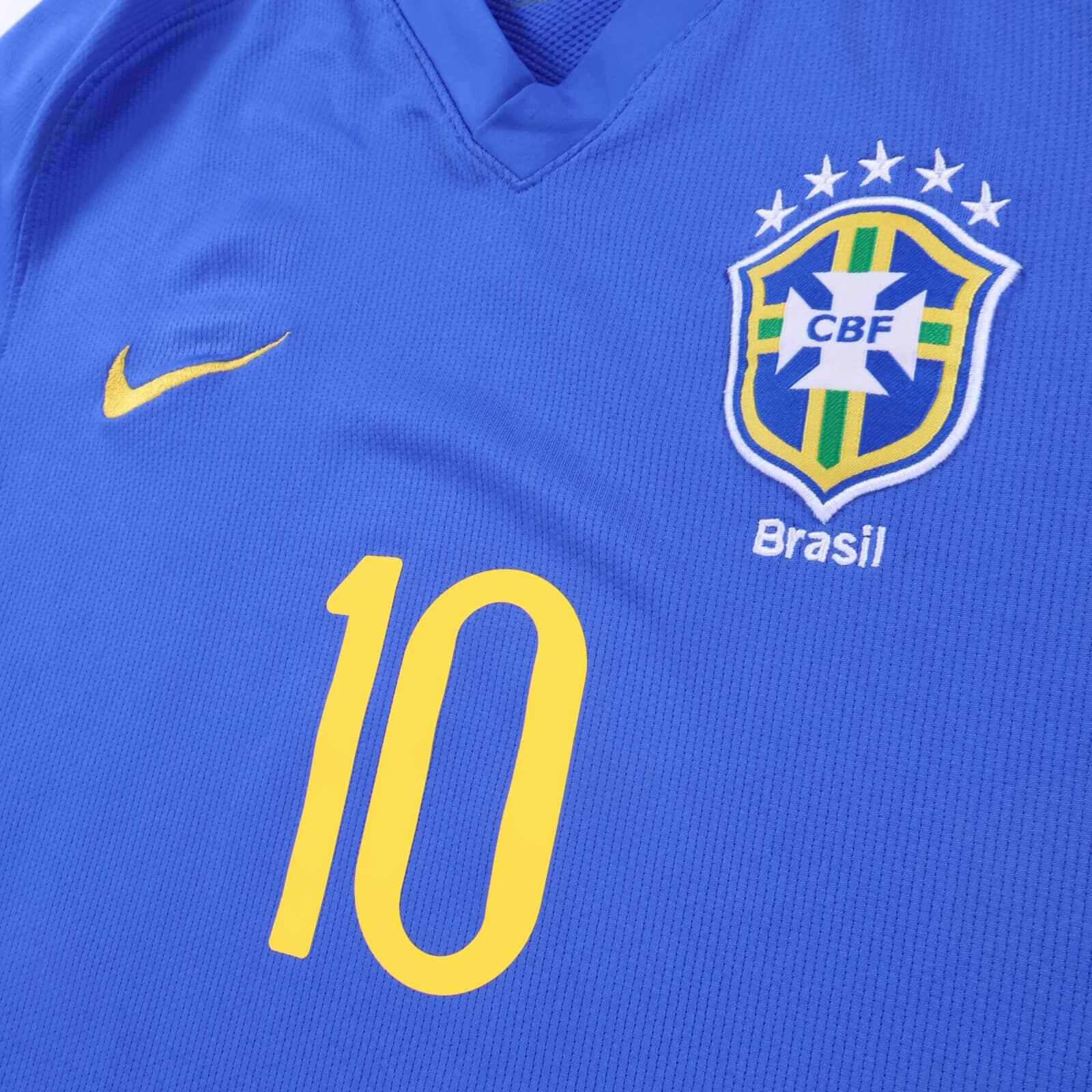 Brazil Ronaldinho #10 2008/10 Away Shirt - M