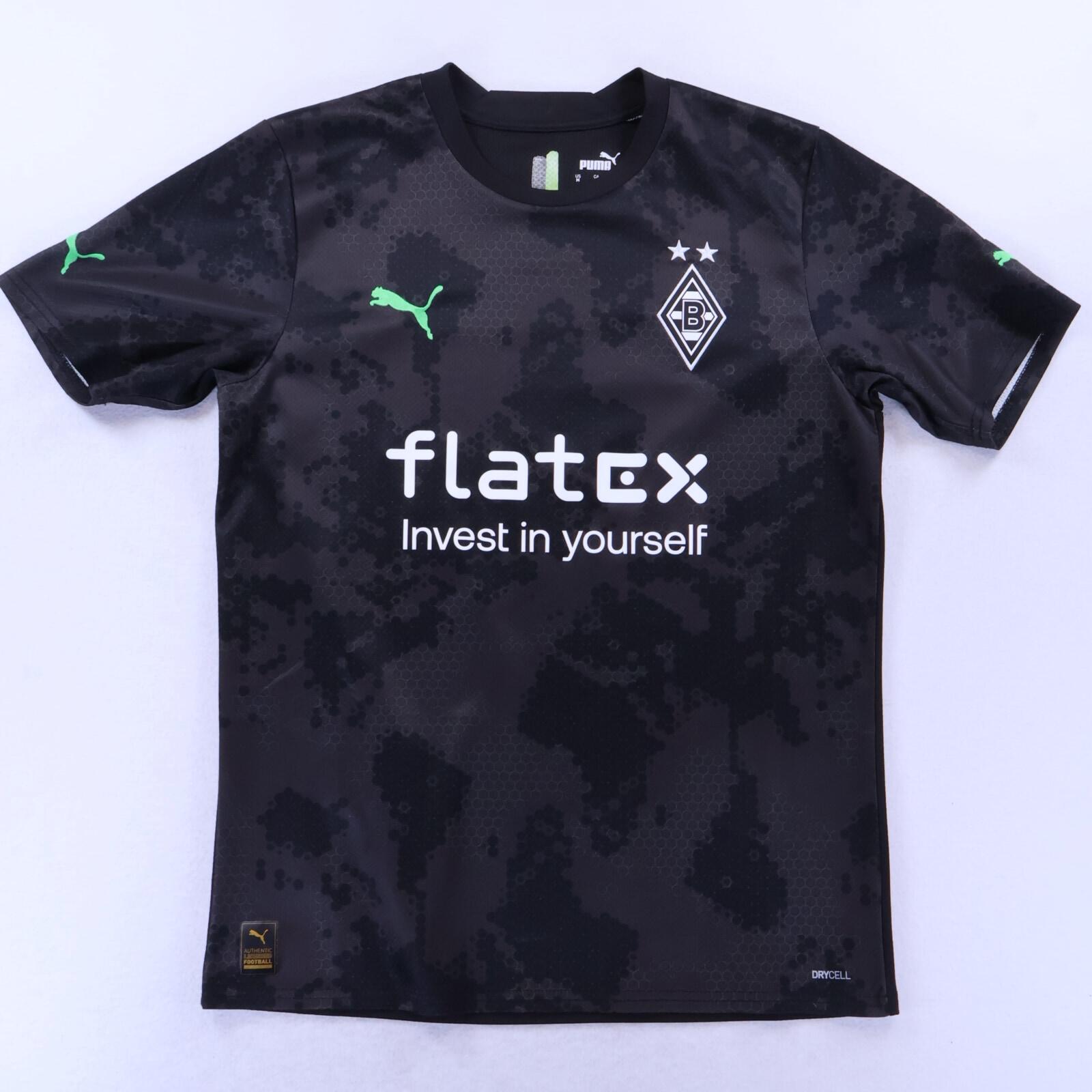 Borussia Monchengladbach 2022/23 Third Shirt - M