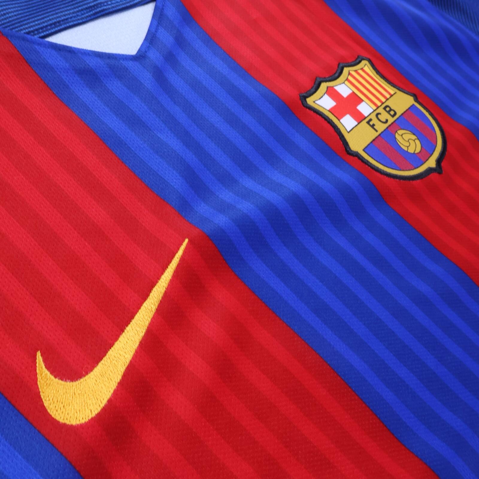 *NWT* Barcelona Messi #10 2016/17 Home Shirt - L