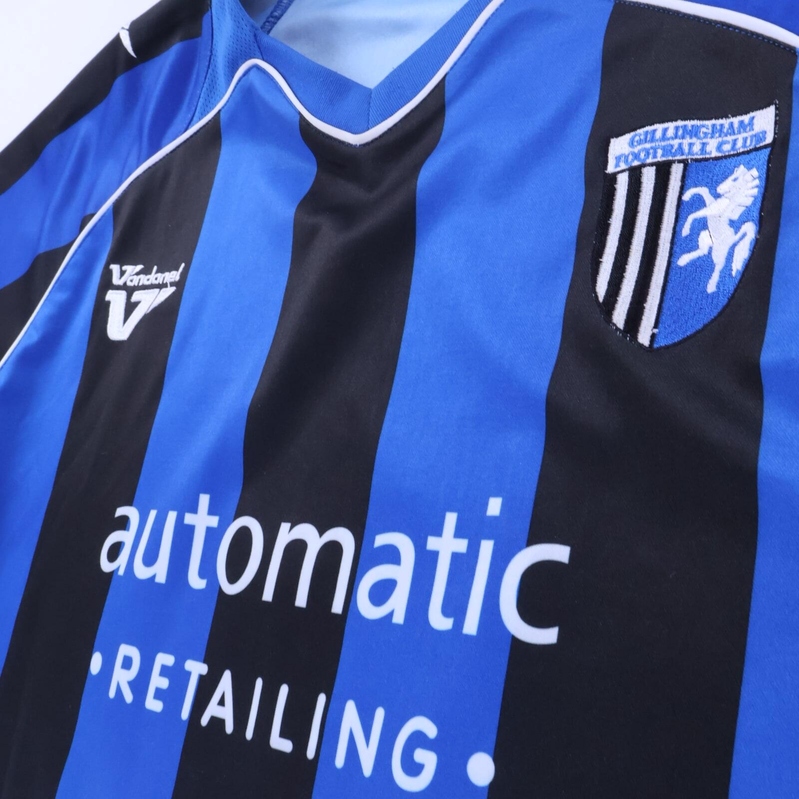 Gillingham F.C 2010/11 Home Shirt - M