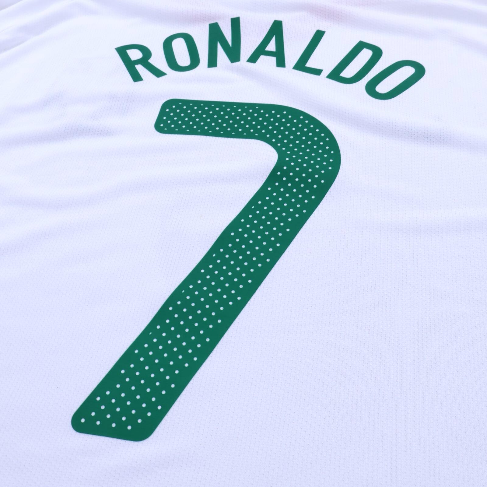 Portugal Ronaldo #7 2008/10 Away Shirt - XL