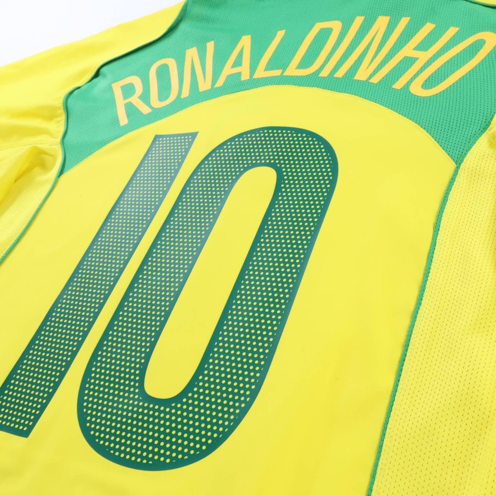 Brazil Ronaldinho #10 2004/06 Home Shirt - L