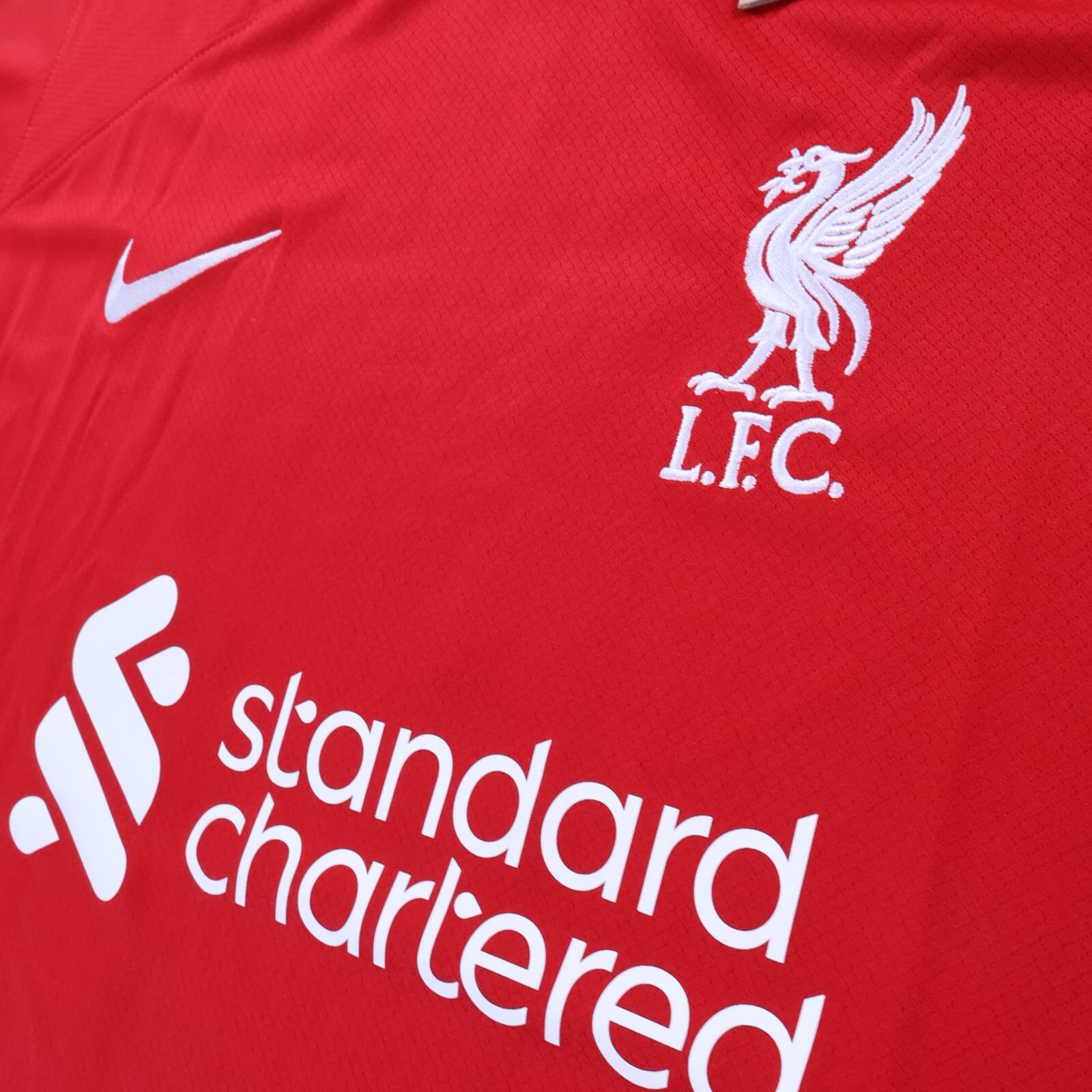 *NWT* Liverpool F.C M. Salah #11 2023/24 Home Shirt - L