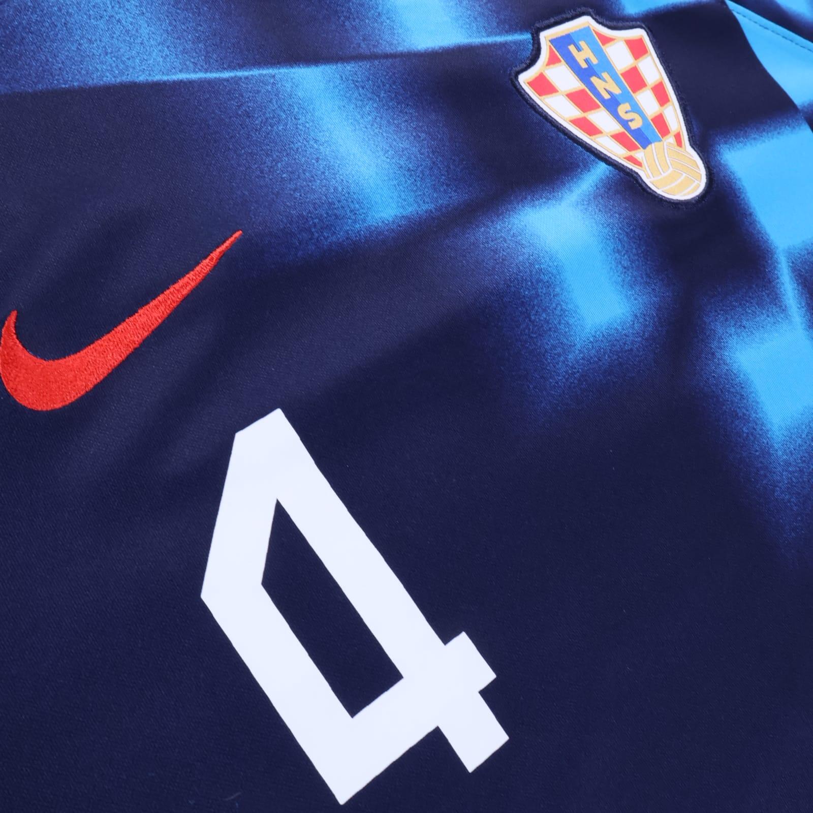 *MINT* Croatia Perisic #4 2022/23 Away Shirt - M