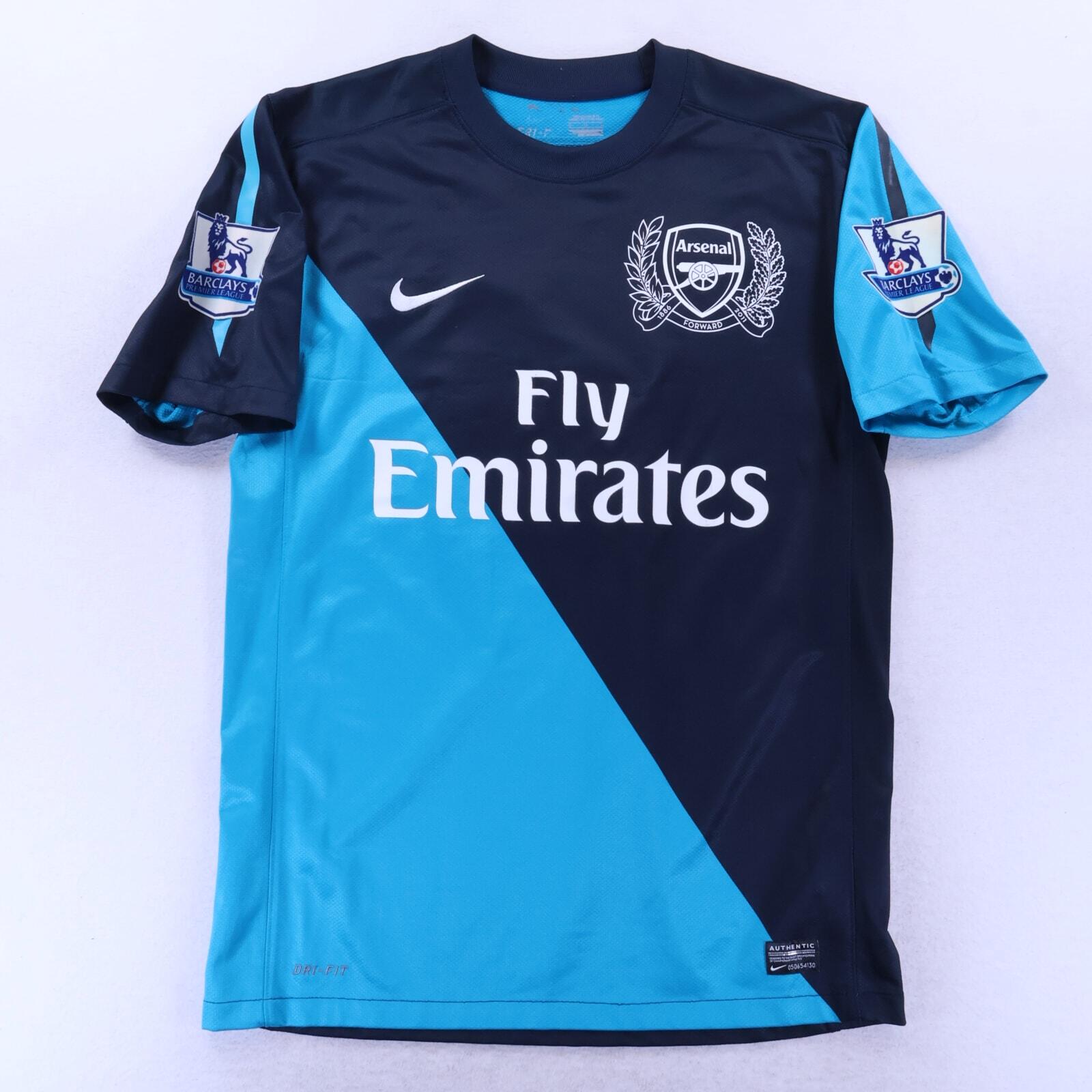Arsenal V. Persie #10 2011/12 Away Shirt - M