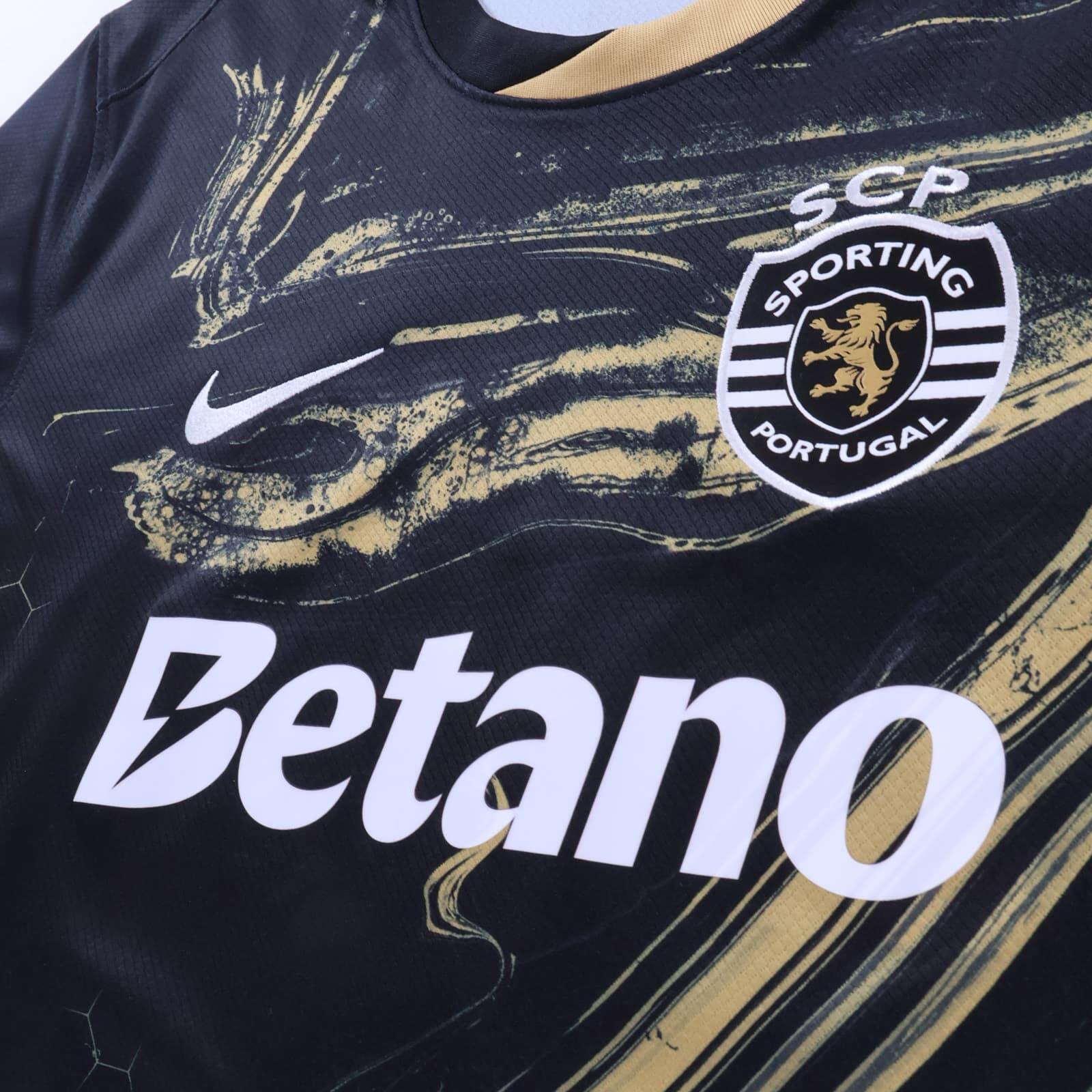 Sporting Cp 2024/25 Third Shirt - L