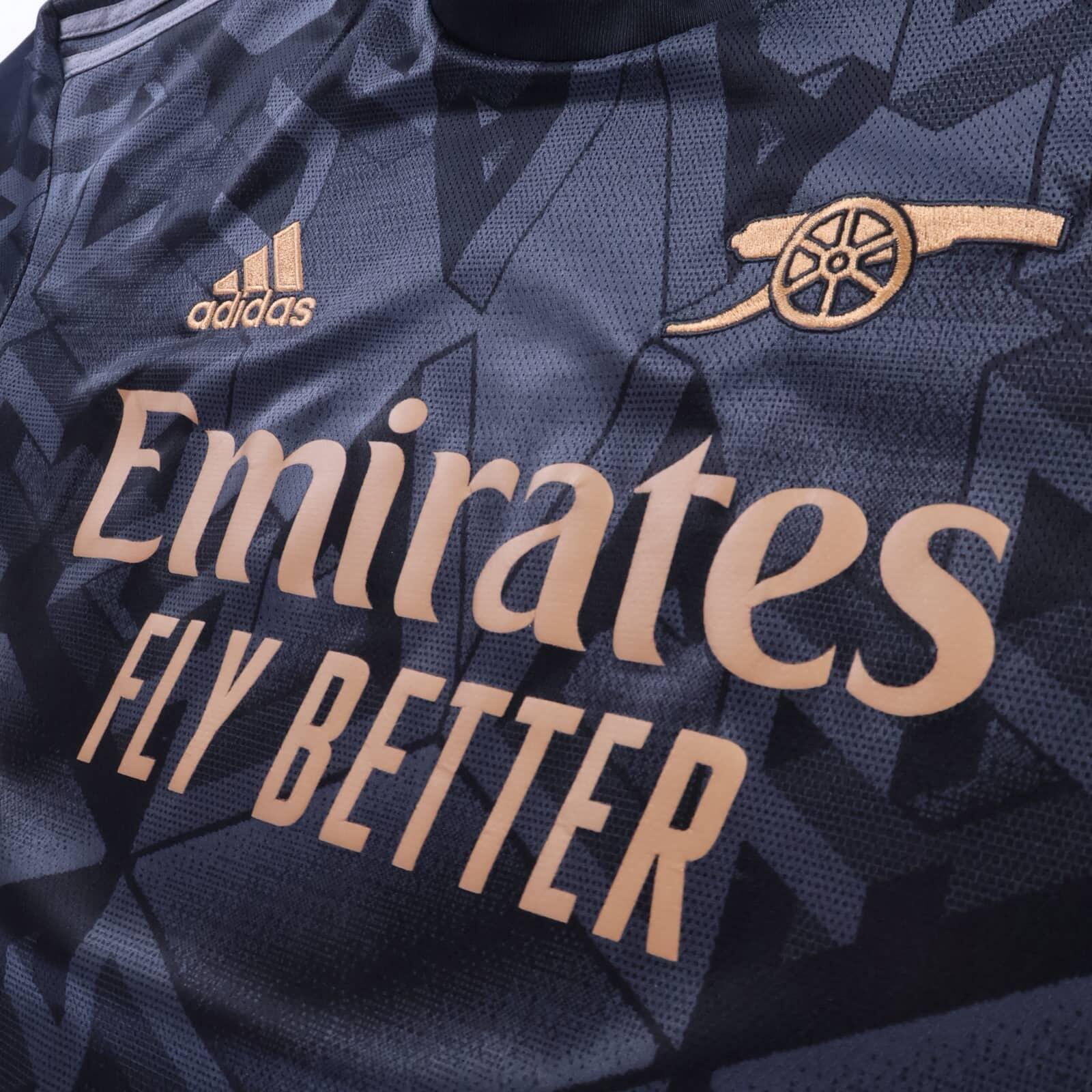 Arsenal Saka #7 2022/23 Away Shirt - M