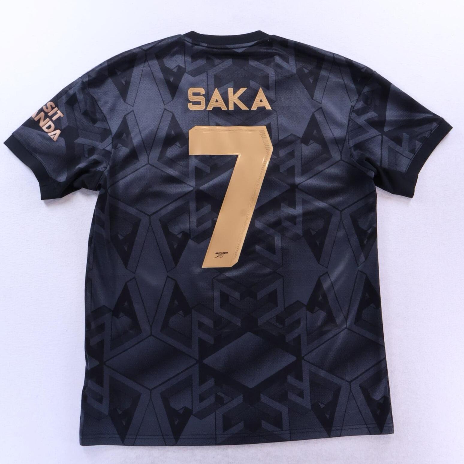 Arsenal Saka #7 2022/23 Away Shirt - M