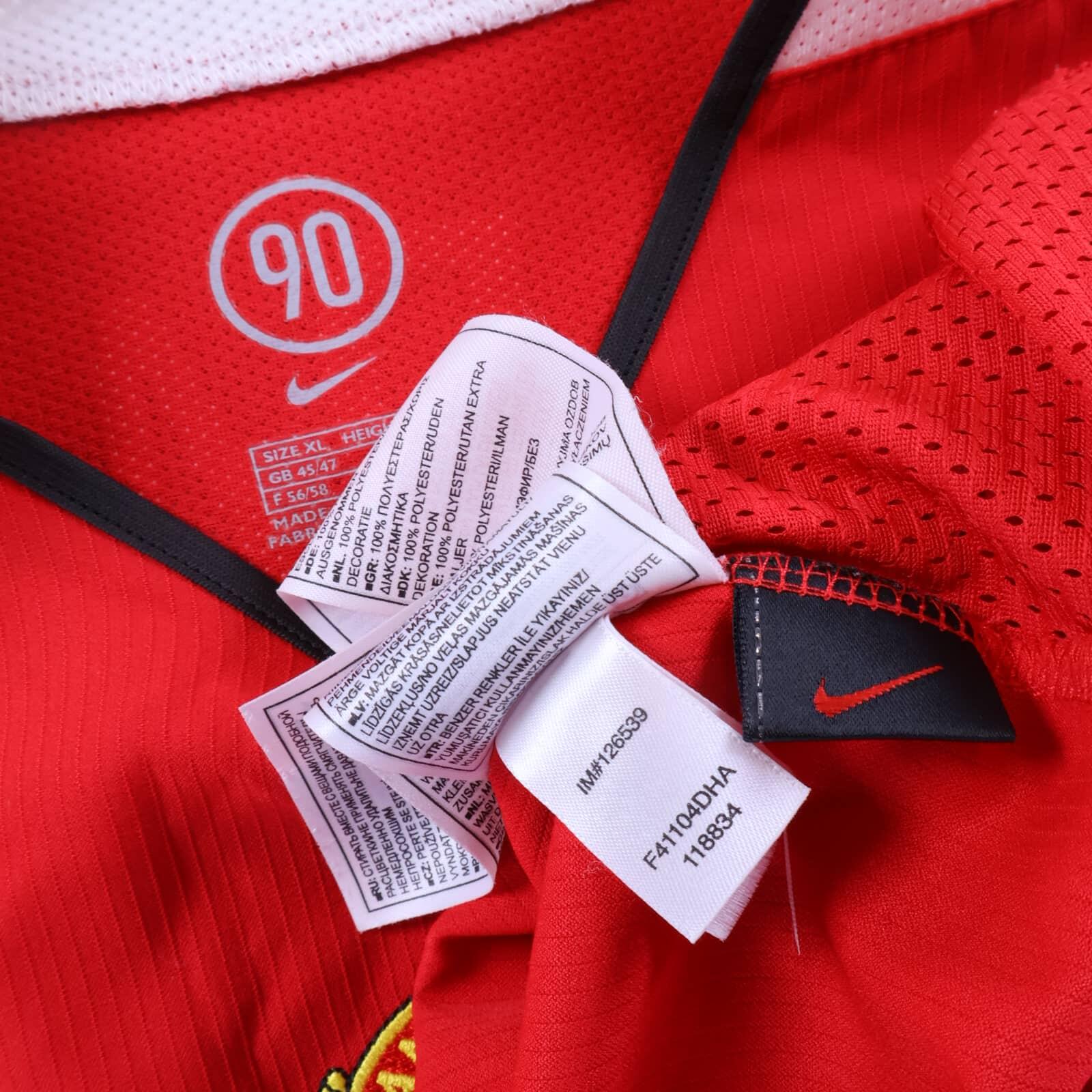 Manchester United J.S.Park #13 2004/06 Home Shirt - XL