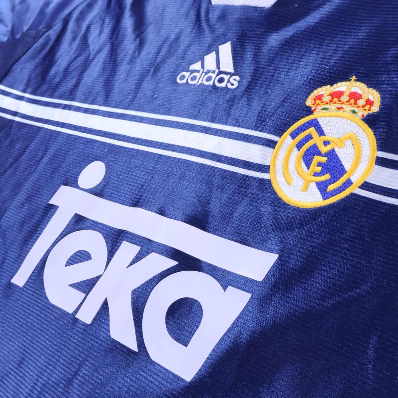 Real Madrid R. Carlos #3 1998/99 Away Shirt - L