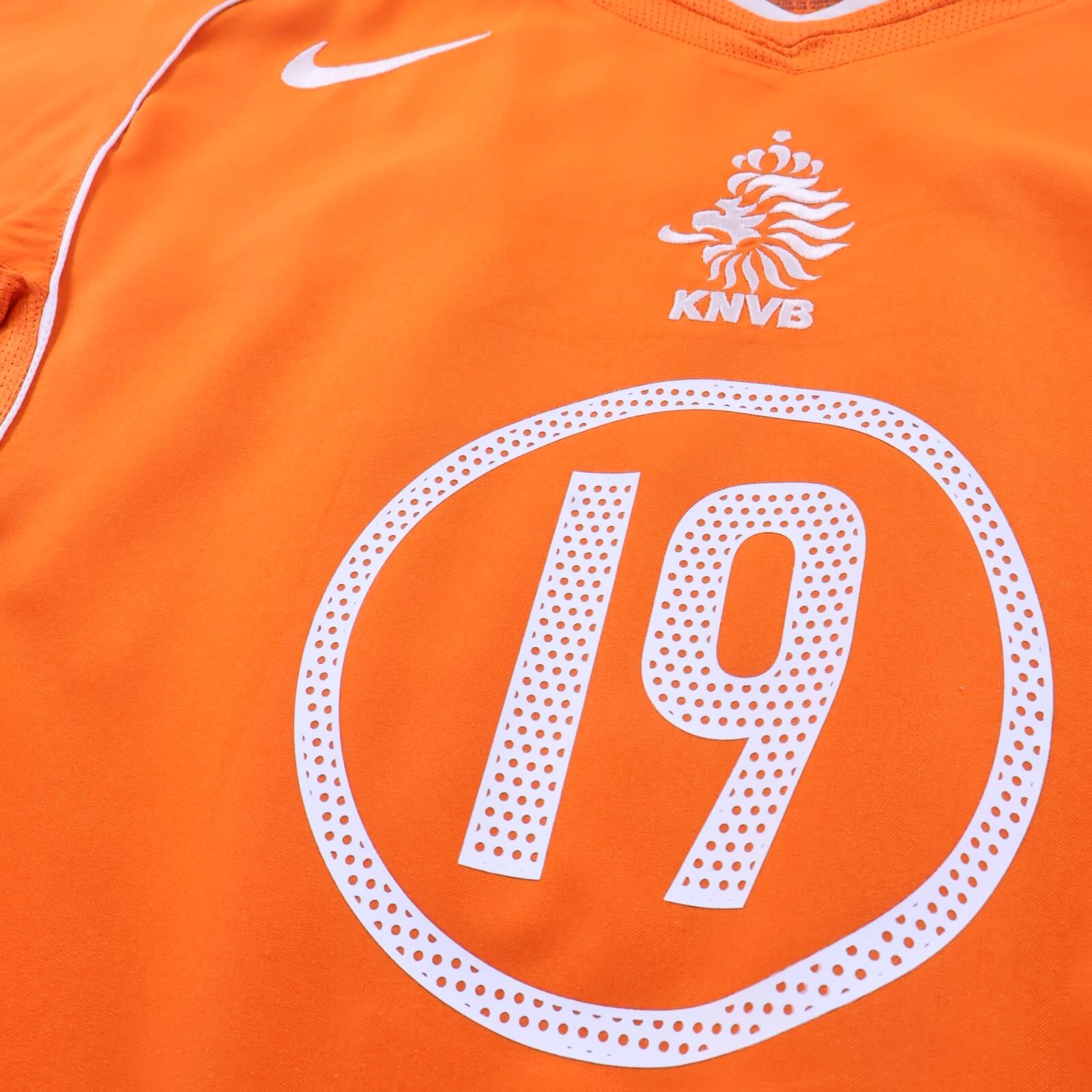 Netherlands Robben #19 2004/06 Home Shirt - M