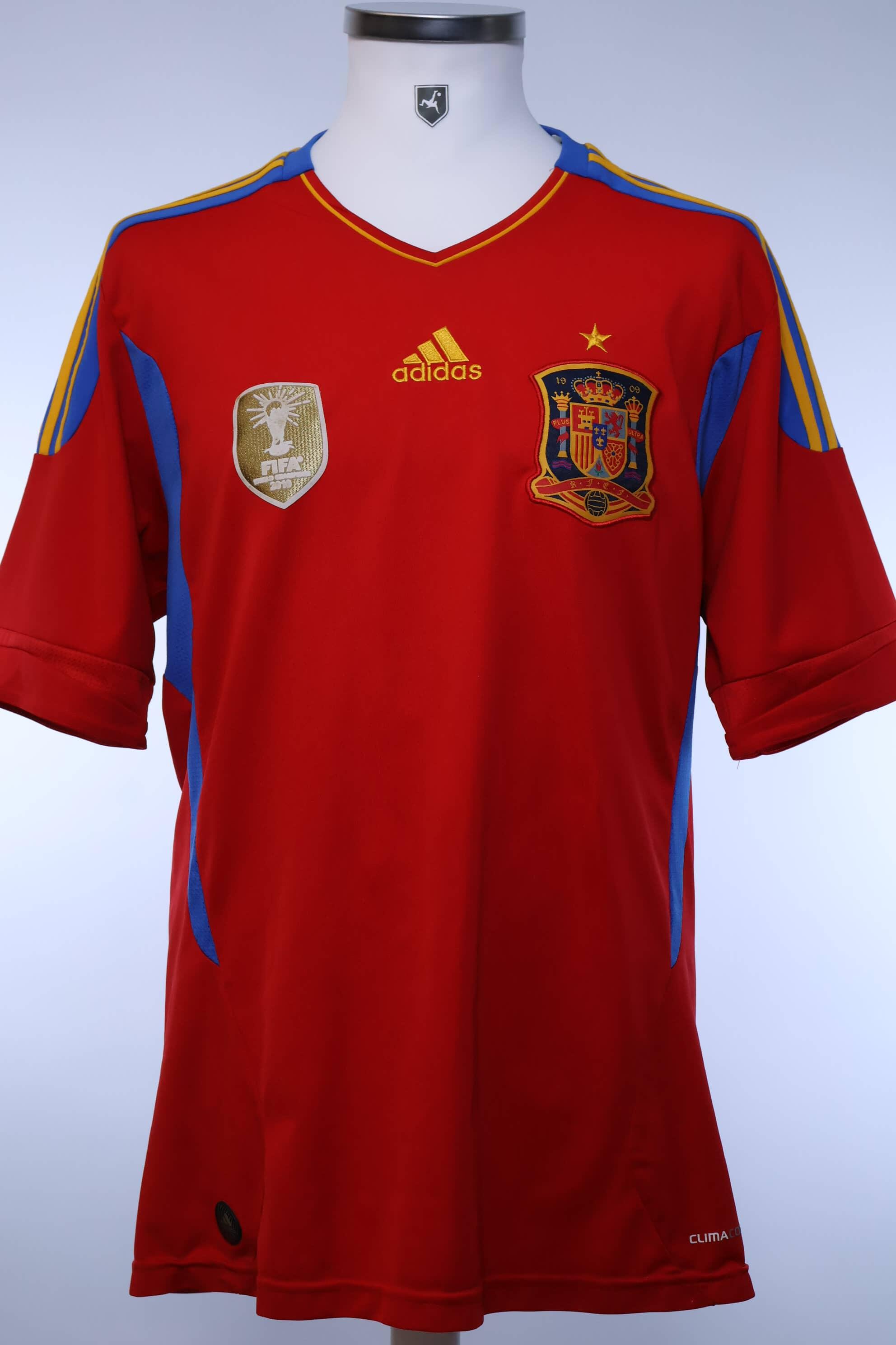 Spain 2010/12 Pique #3 Home Shirt - L- FRONT