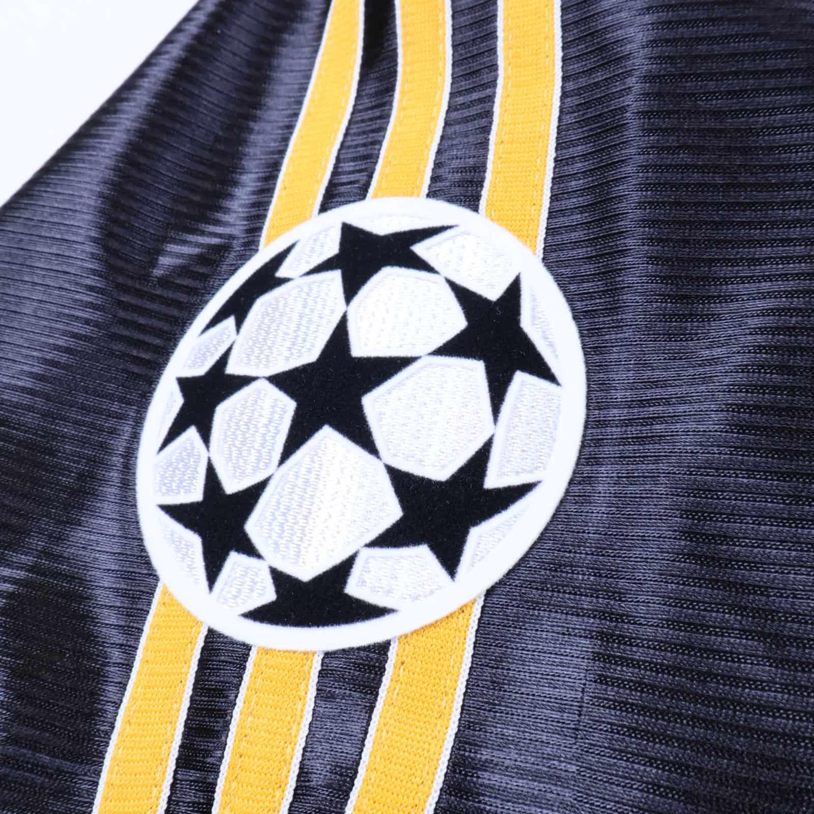 Real Madrid Karembeu #22 1999/01 Away Shirt - XL