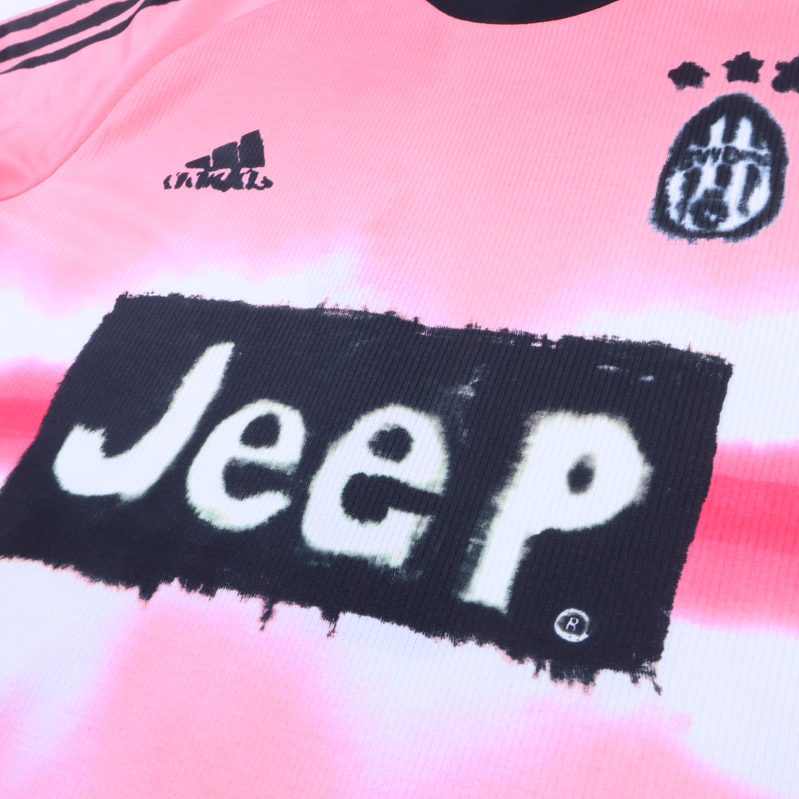 Juventus Ronaldo #7 2020/21 Special Edition - Human Race Shirt - M
