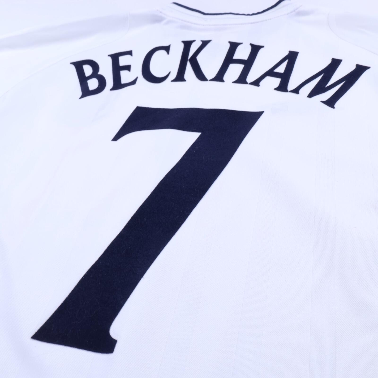 England Beckham #7 2001/03 Home Shirt - M