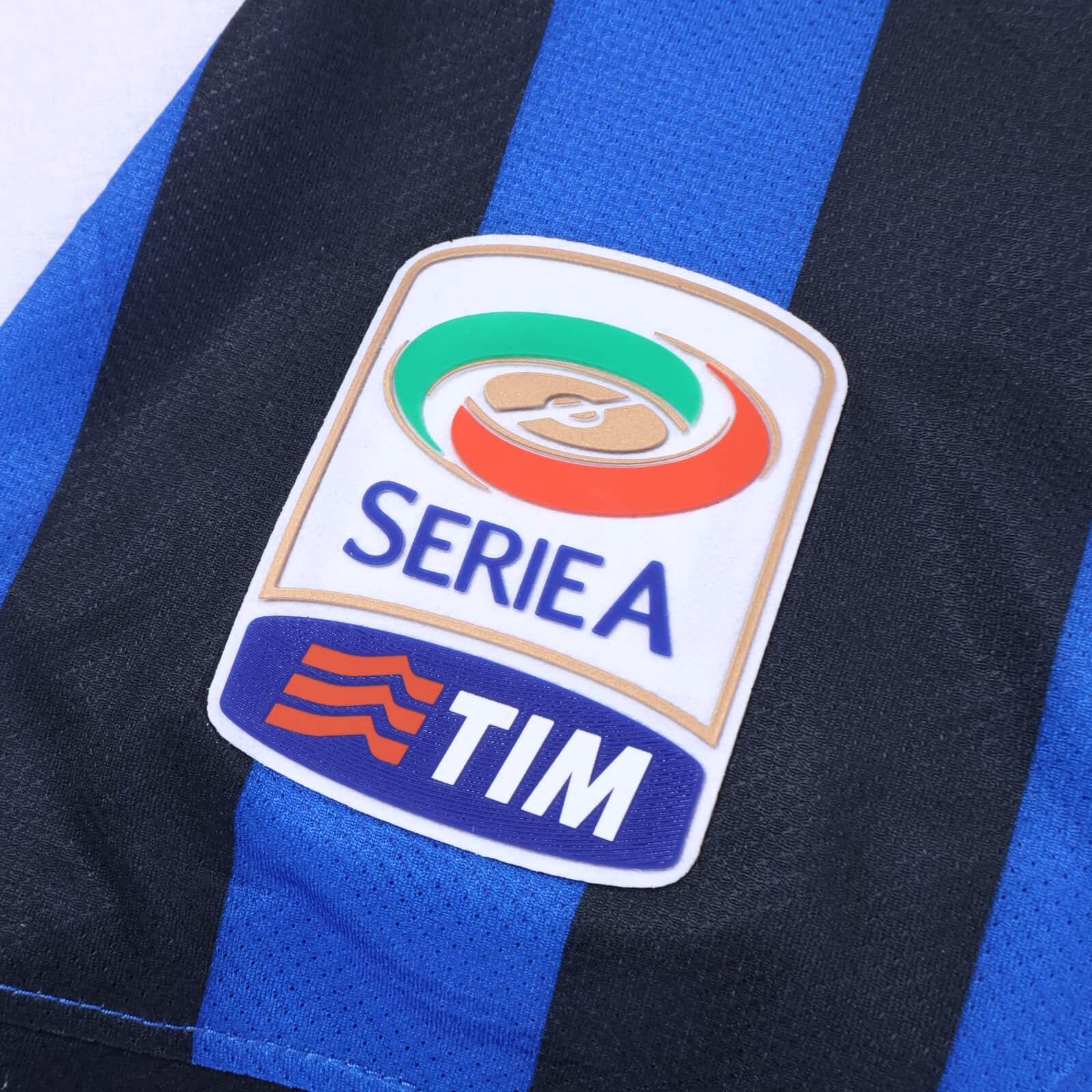 Inter Milan Milito #22 2011/12 Home Shirt - XL