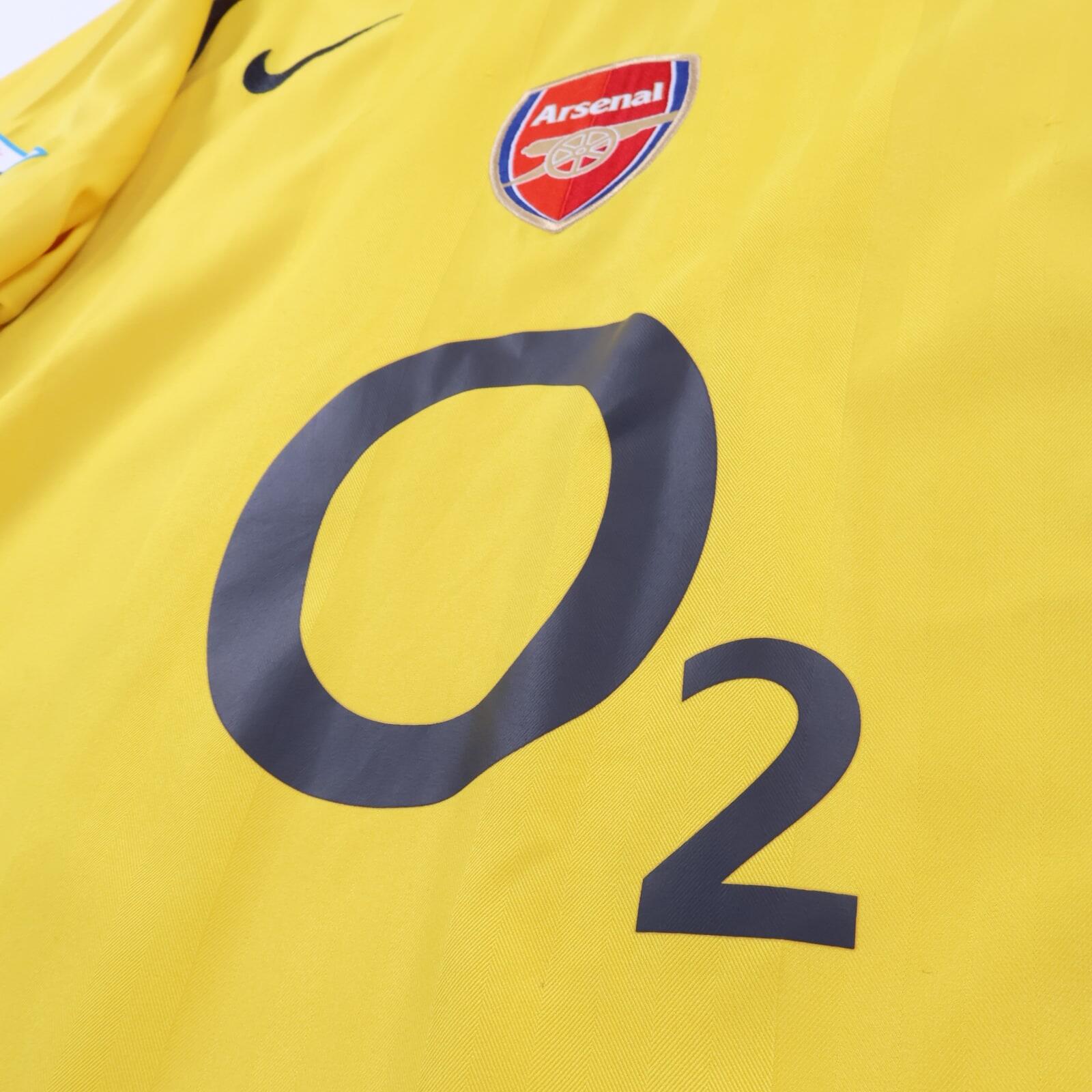 Arsenal Henry #14 2005/06 Away Shirt - M
