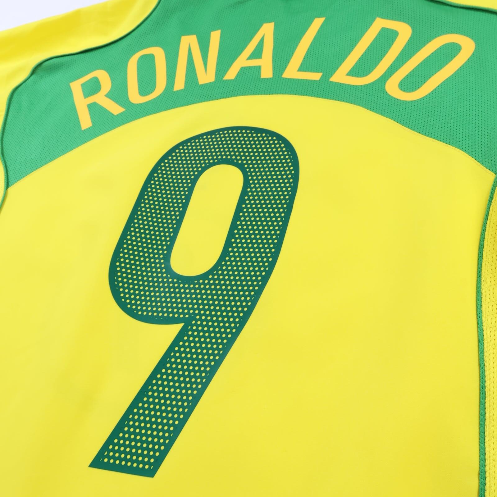 Brazil Ronaldo #9 2004/06 Home Shirt - XL