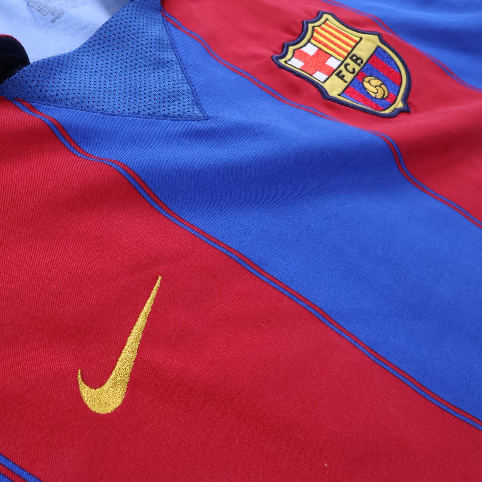 Barcelona Ronaldinho #10 2003/04 Home Shirt - L