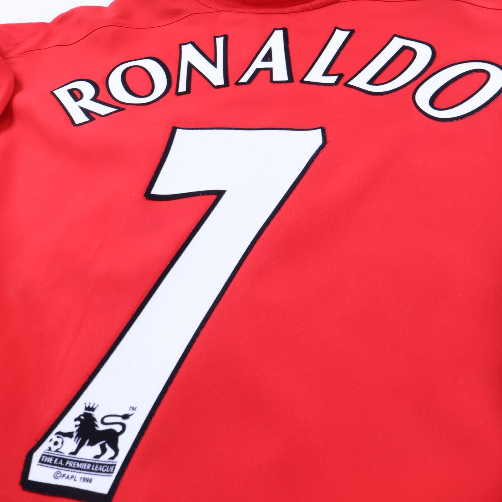 Manchester United Ronaldo #7 2002/04 Home Shirt - Long Sleeve - M