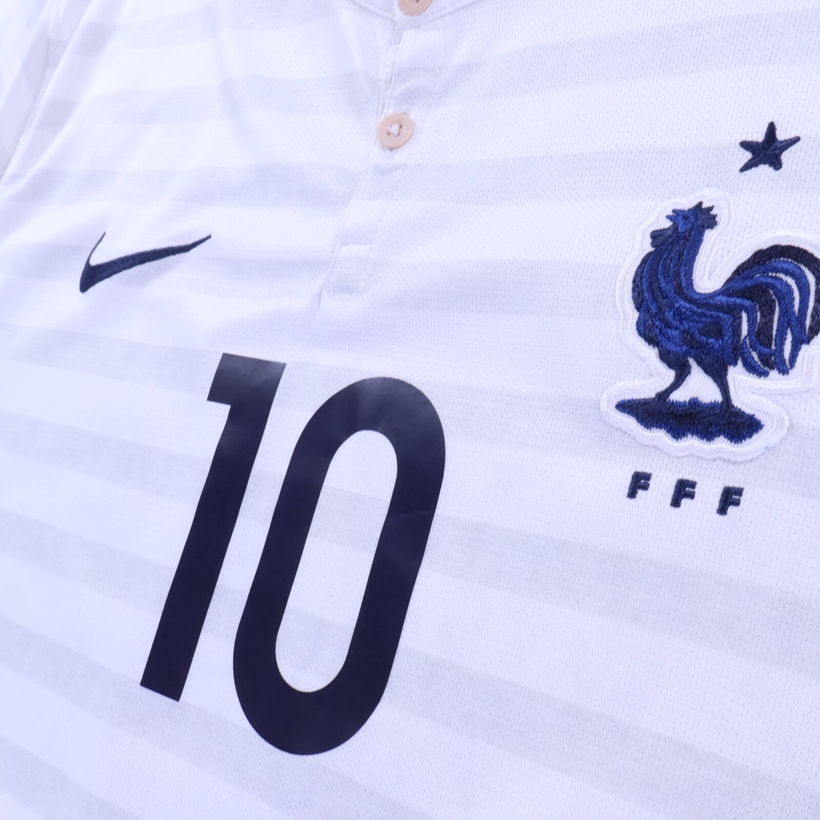 France Benzema #10 2014/15 Away Shirt - XL