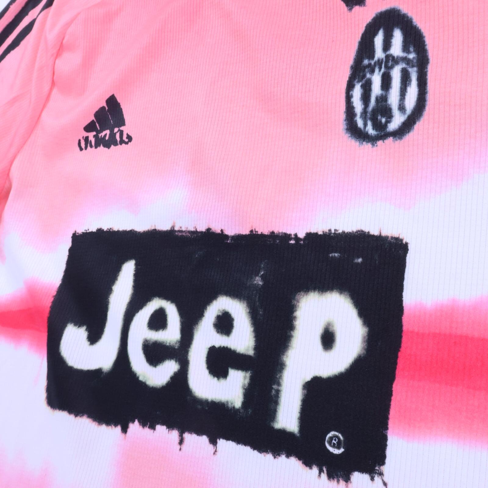 Juventus Ronaldo #7 2020/21 Fourth Shirt - L