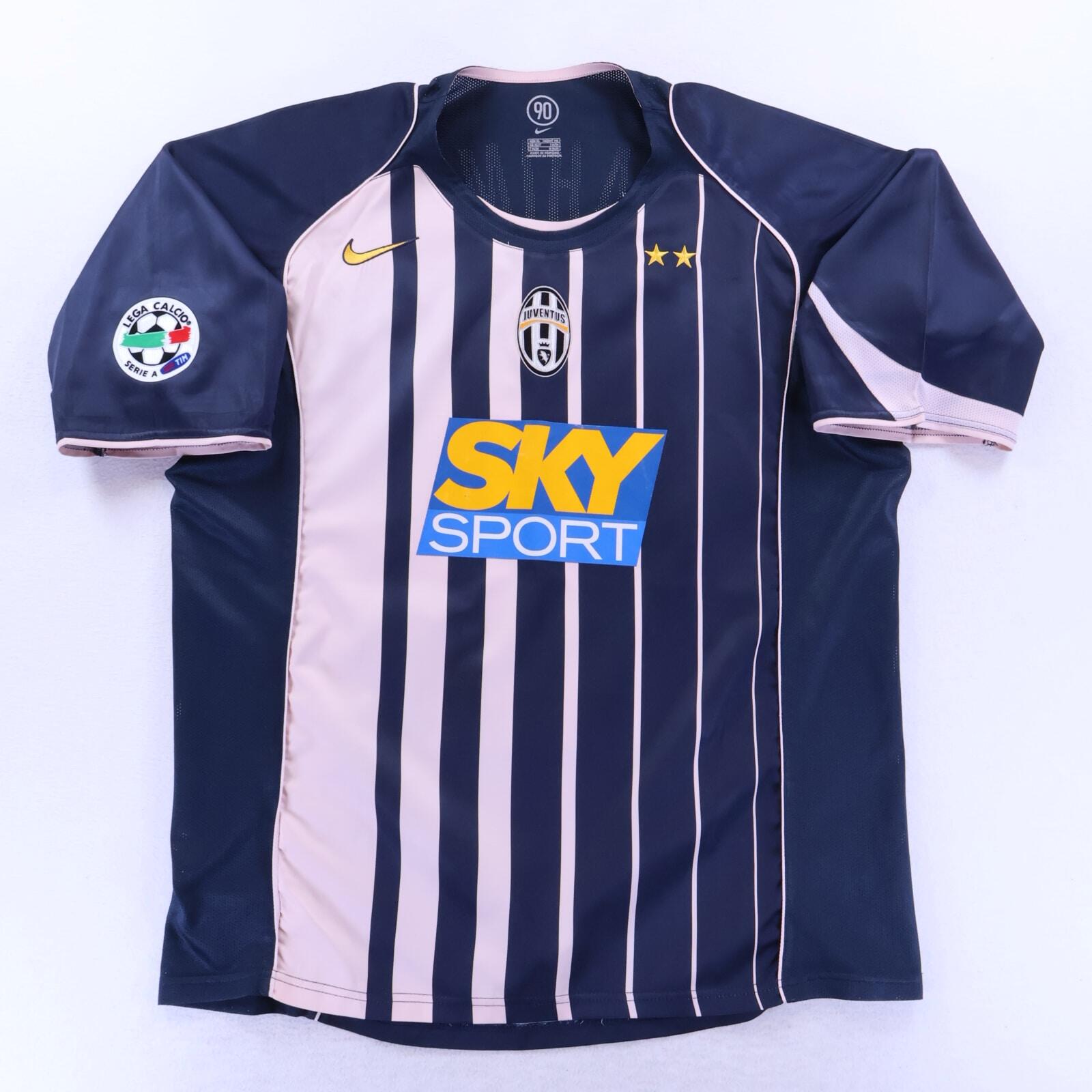 Juventus Ibrahimović #9 2004/05 Away Shirt - XL