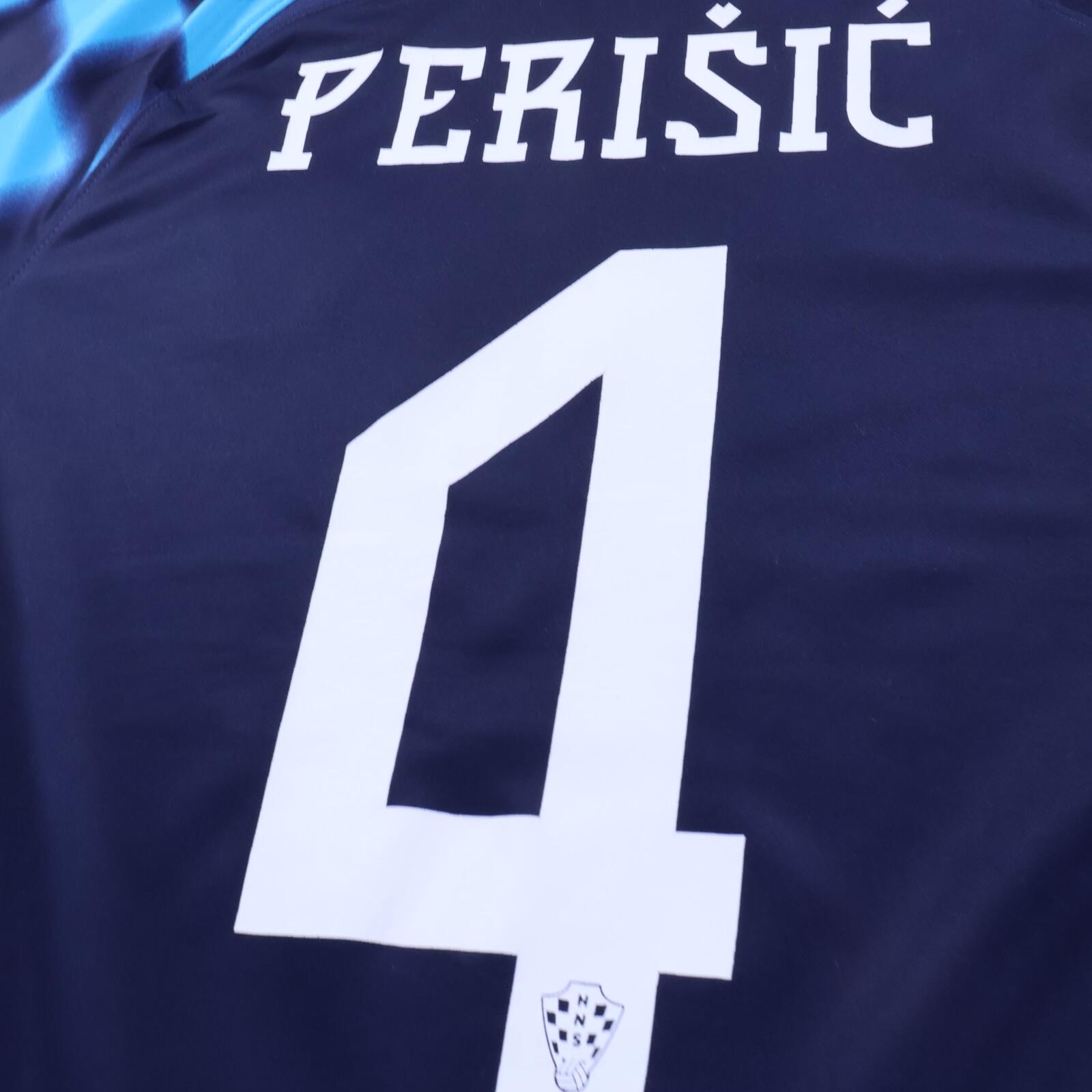 *MINT* Croatia Perisic #4 2022/23 Away Shirt - M