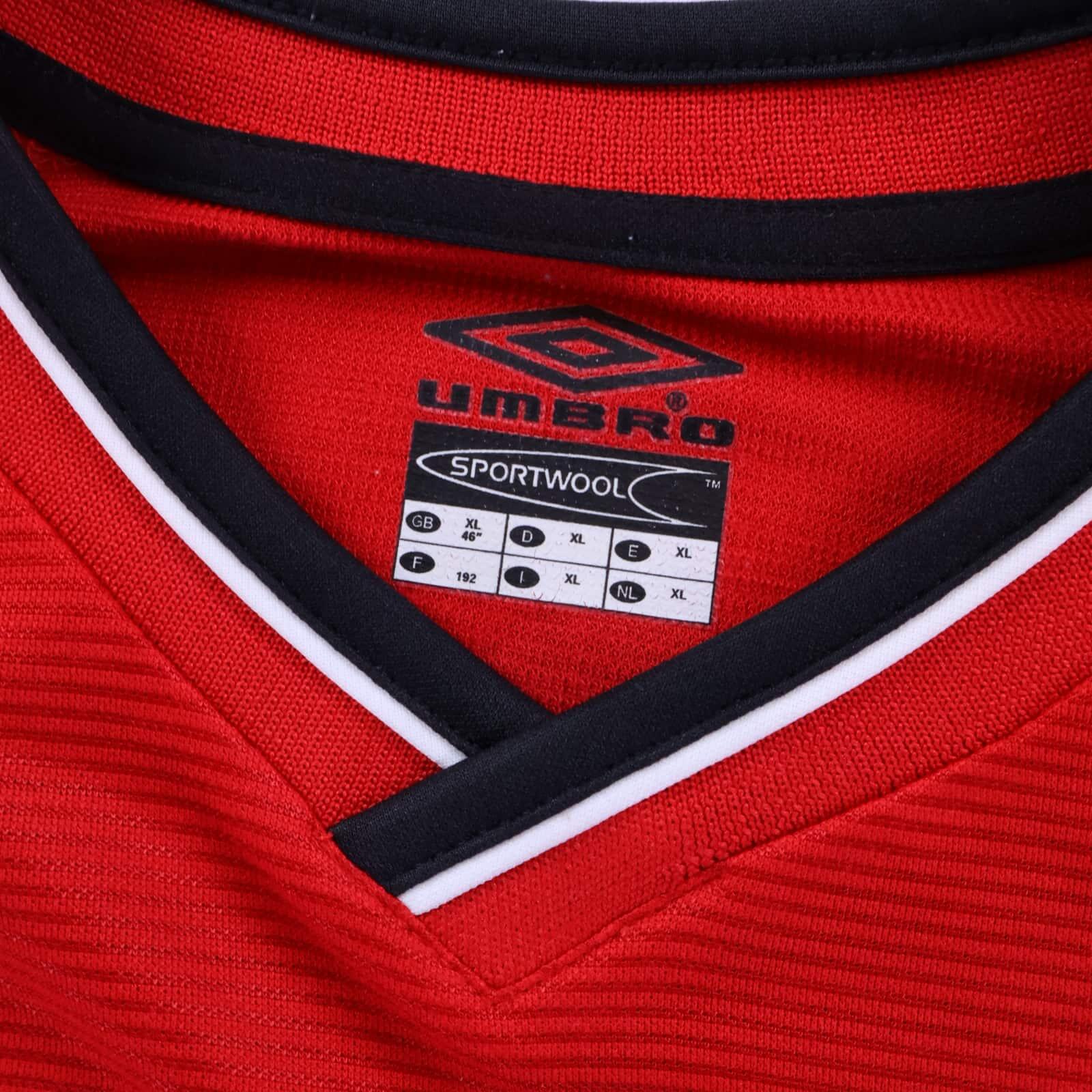 Manchester United Veron #4 2000/02 Home Shirt - XL