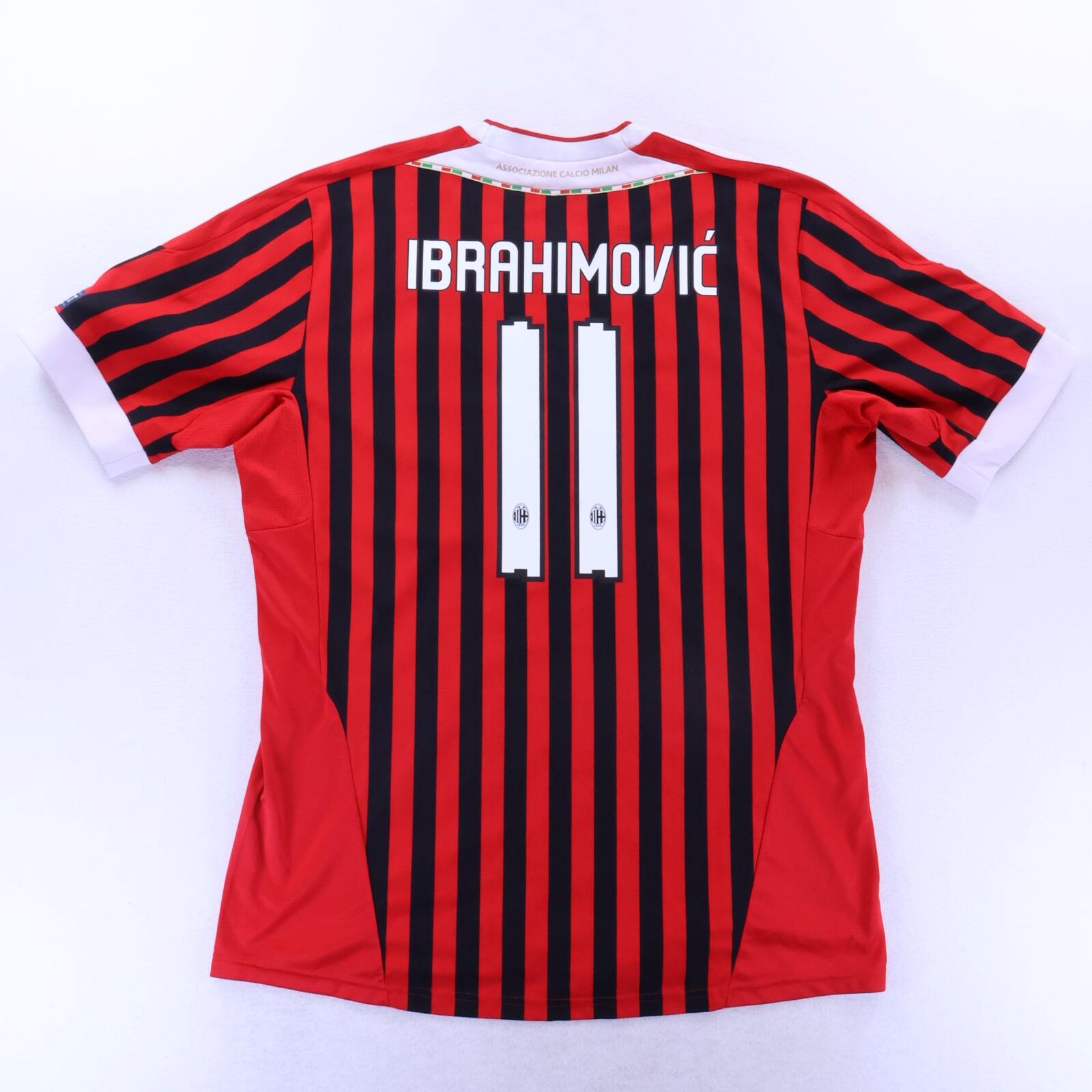 Ac Milan Ibrahimović #11 2011/12 Home Shirt - XL