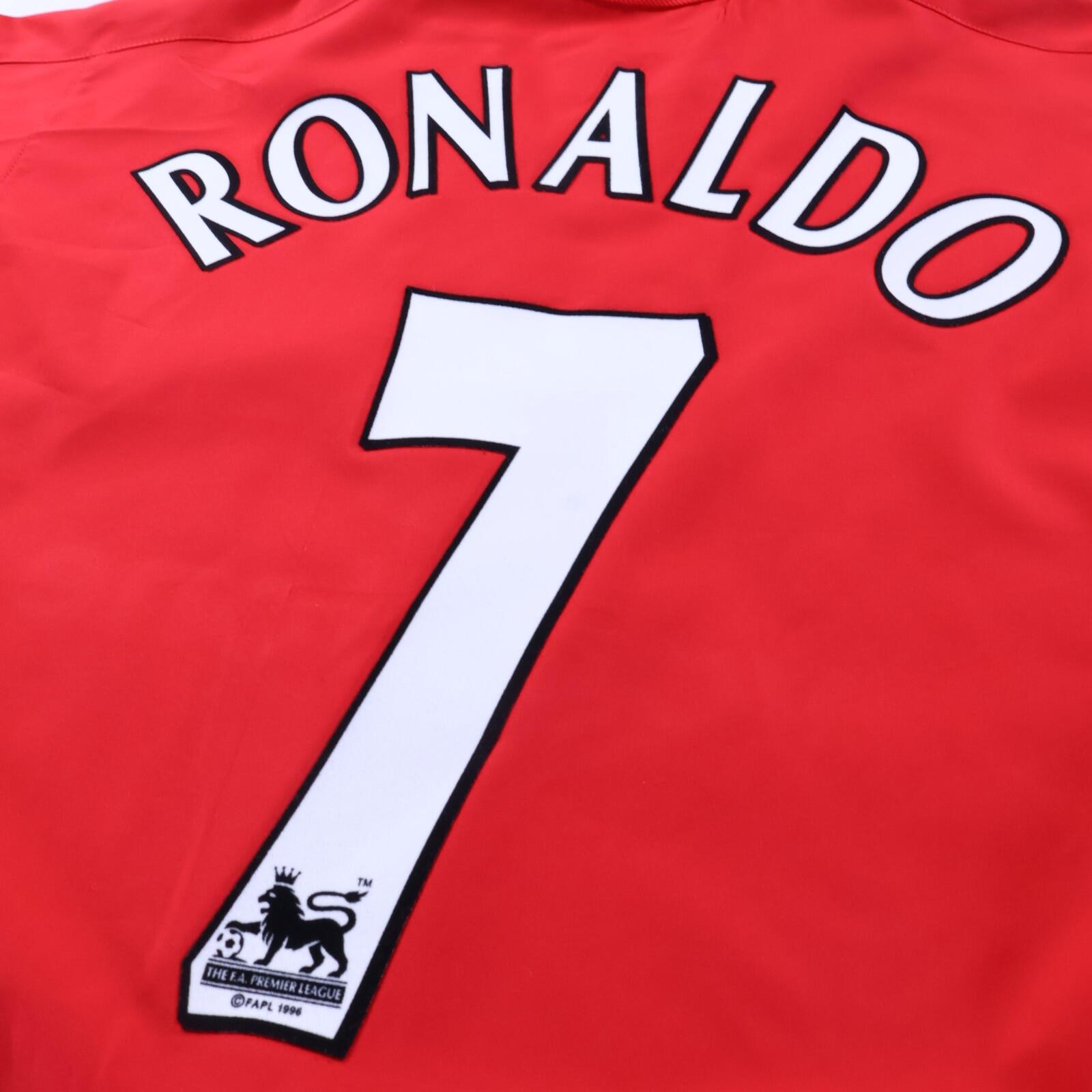 Manchester United Ronaldo #7 2002/04 Home Shirt - Long Sleeve - M