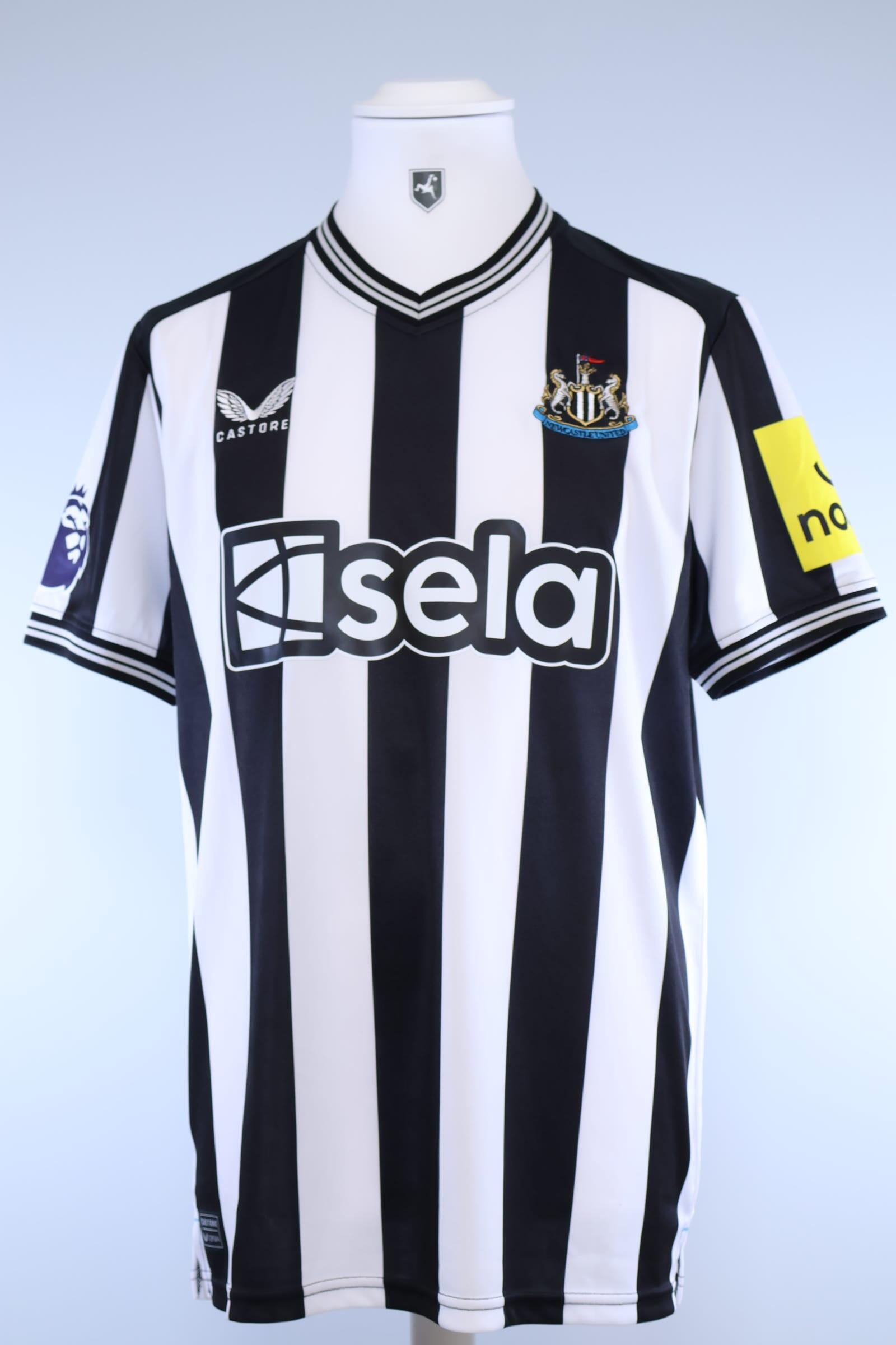 Newcastle United 2023/24 Trippier #2 Home Shirt - L Authenic Original Football Shirt
