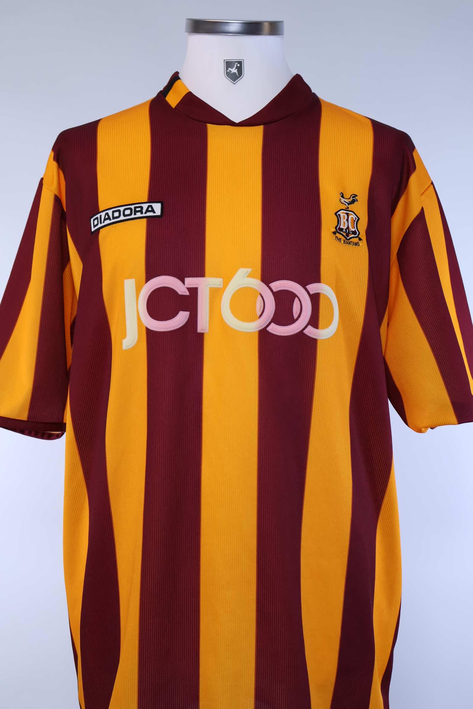 Bradford City 2004/05 Home Shirt - XLAuthentic Original Football Shirt