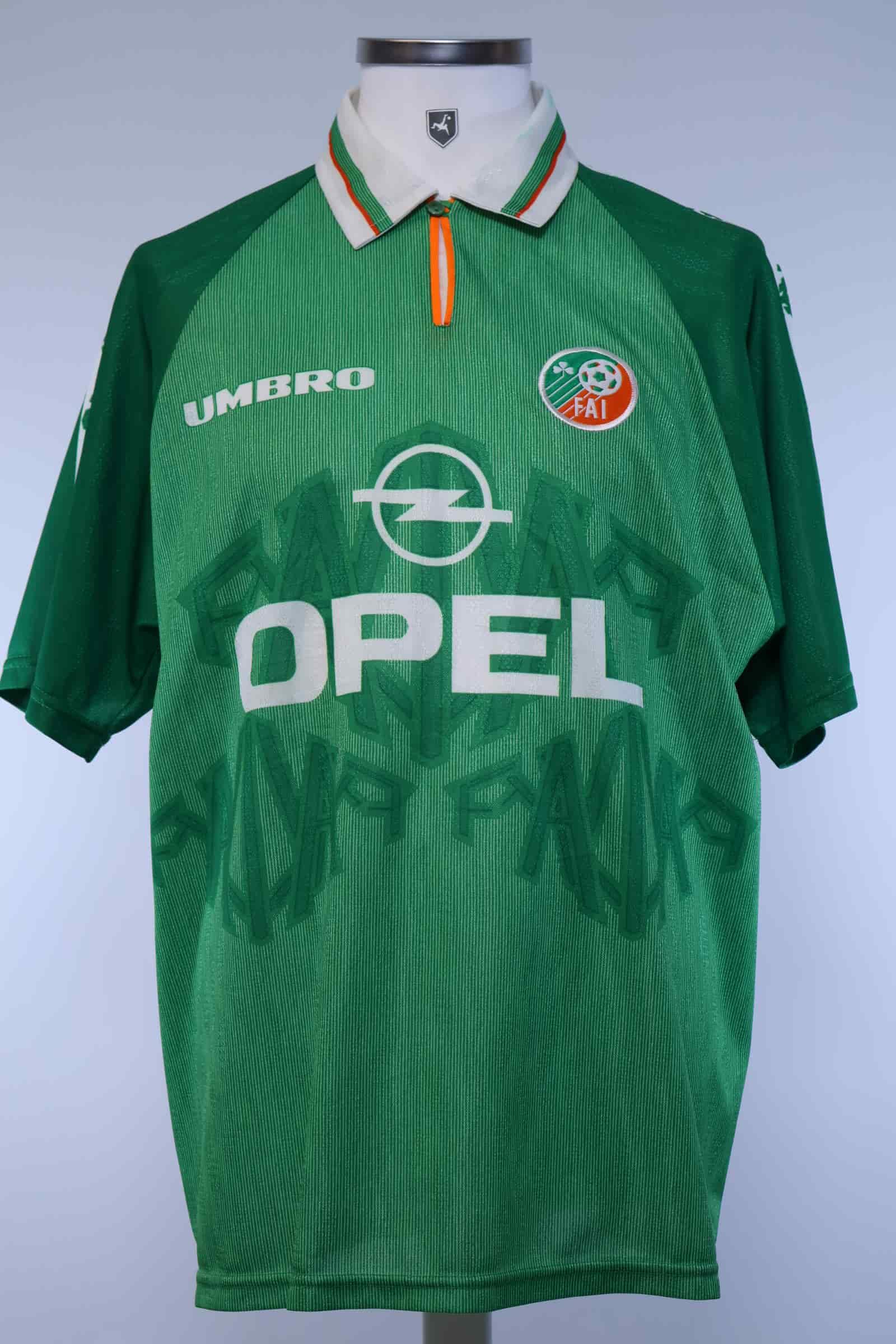 Republic Of Ireland 1996/98 Home Shirt - LAuthentic Original Football Shirt