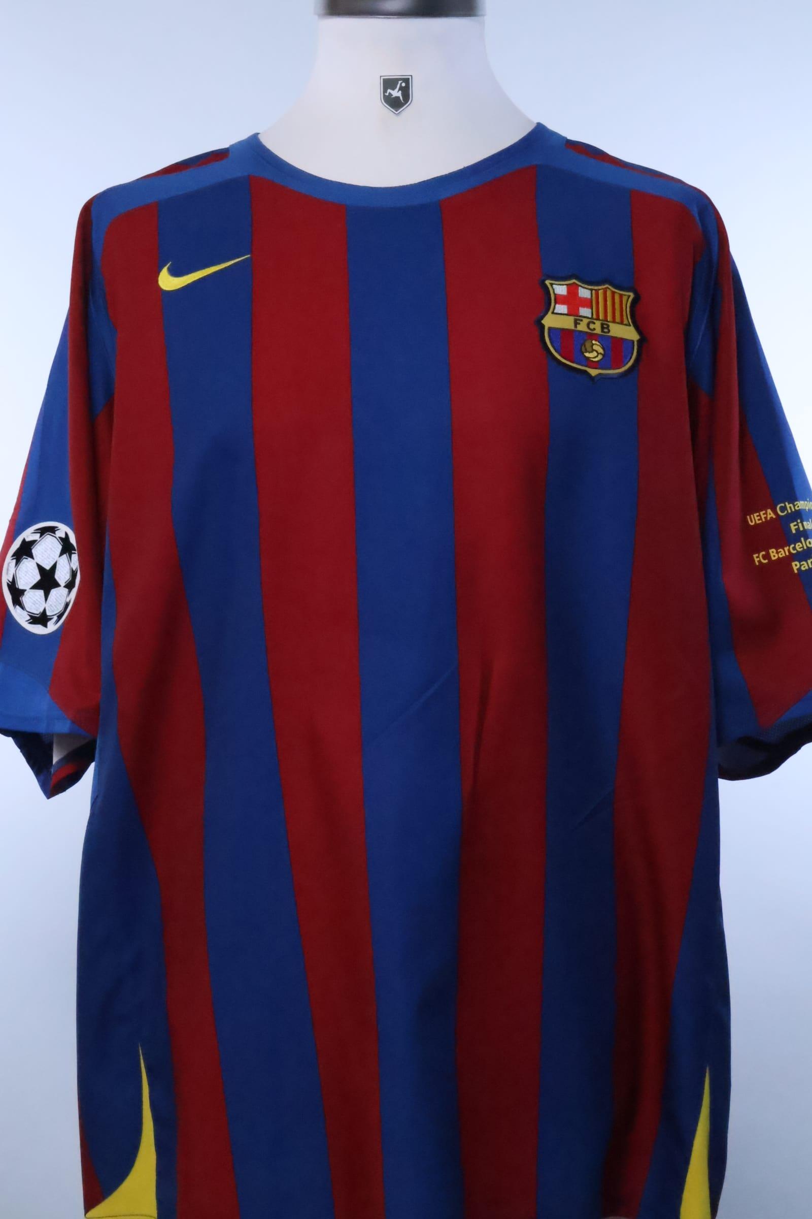 Barcelona 2005/06 Ronaldinho #10 Home Shirt - XL Authenic Original Football Shirt
