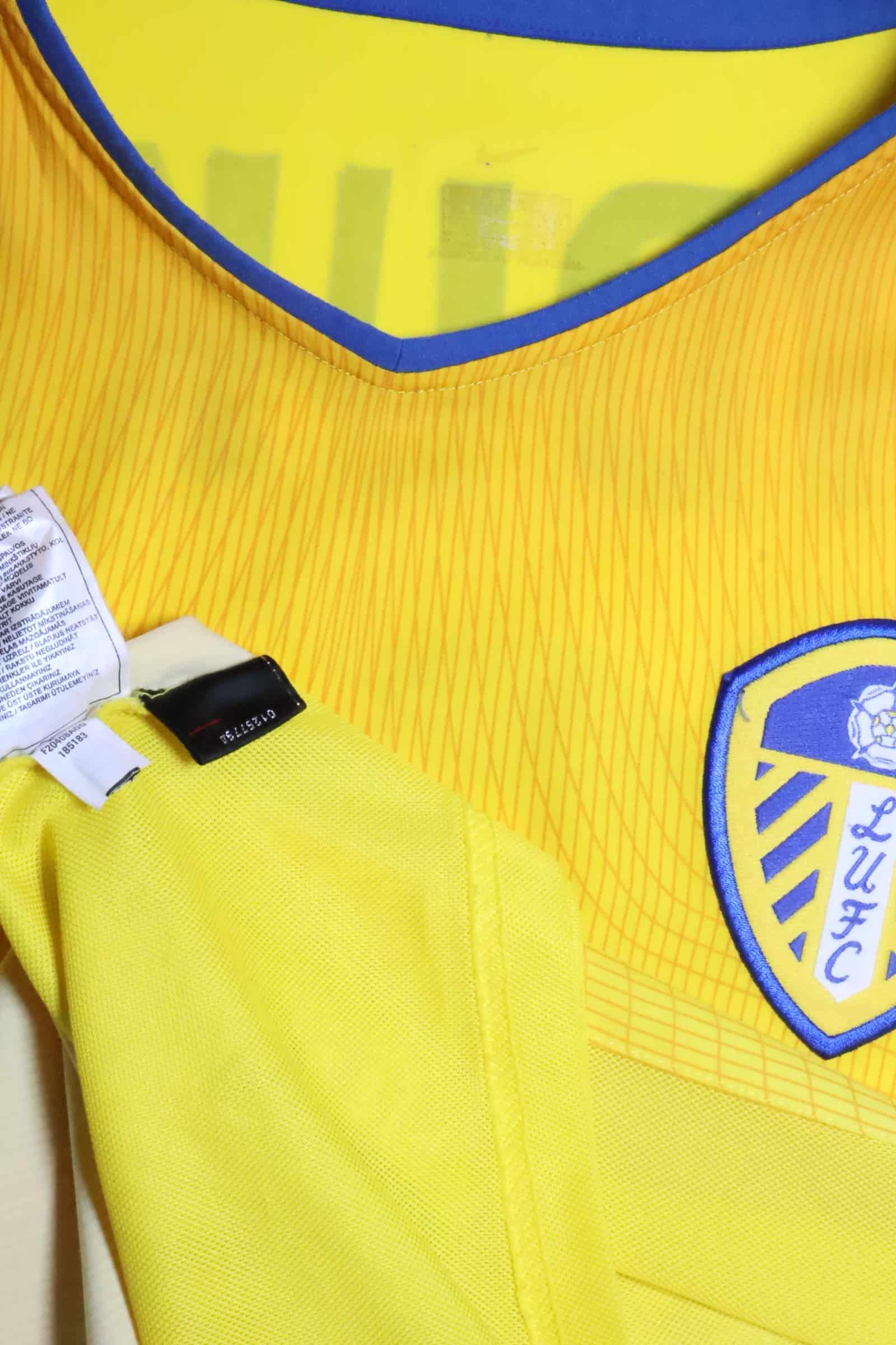 Leeds United 2002/03 Viduka #9 Away Shirt - L Authenic Original Football Shirt