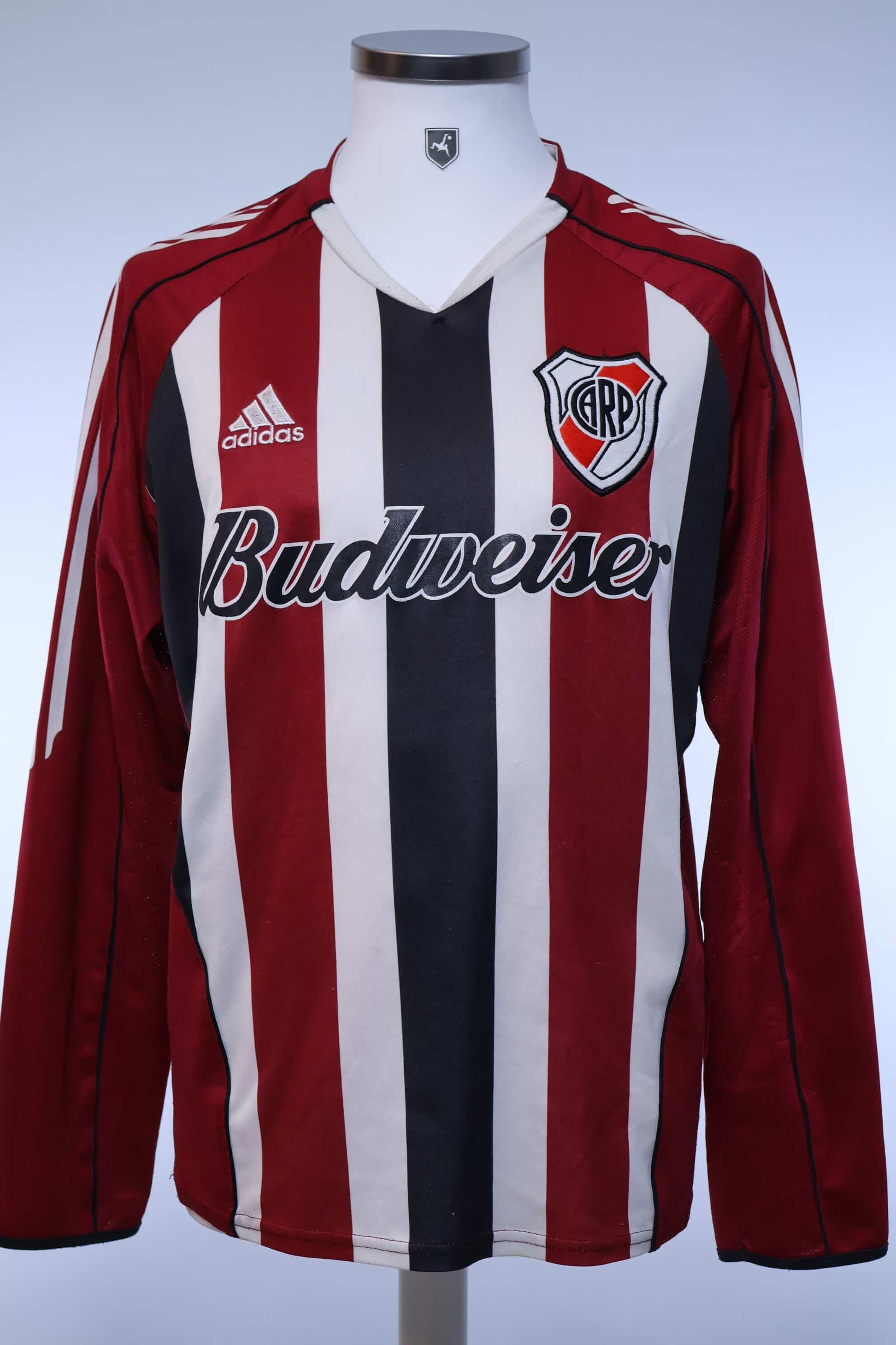 River Plate Fernandez #11 2005/06 Away Pro Shirt - L- FRONT