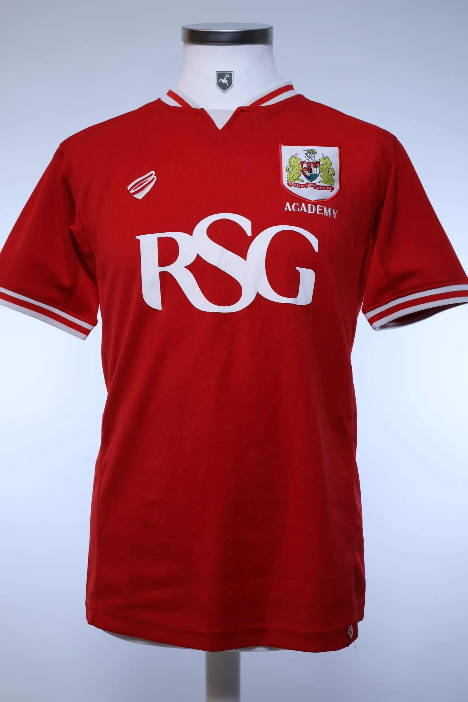 Bristol City F.C 2015/16 Home Shirt - S- FRONT