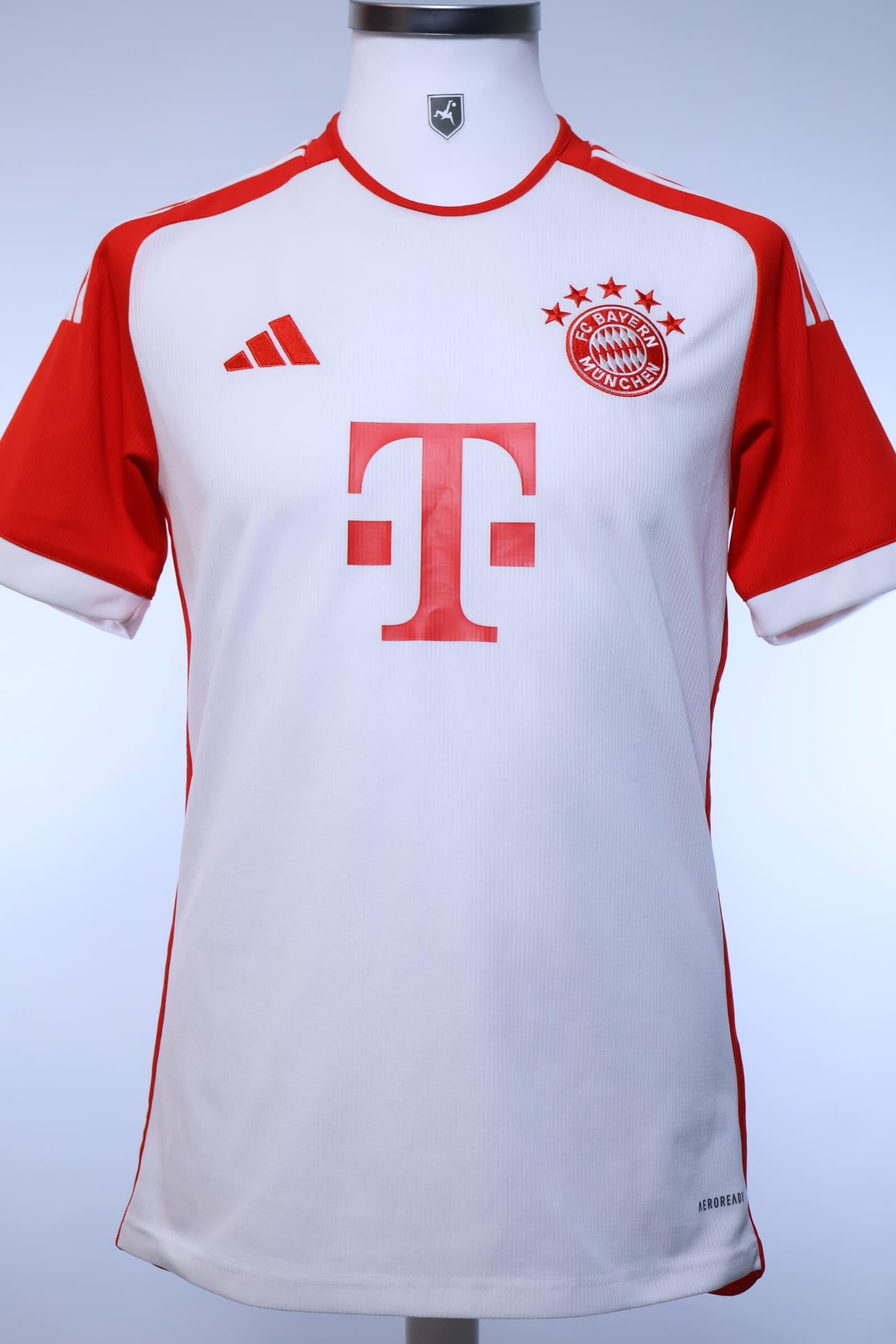 Bayern Munich 2023/24 Away Shirt - S- FRONT