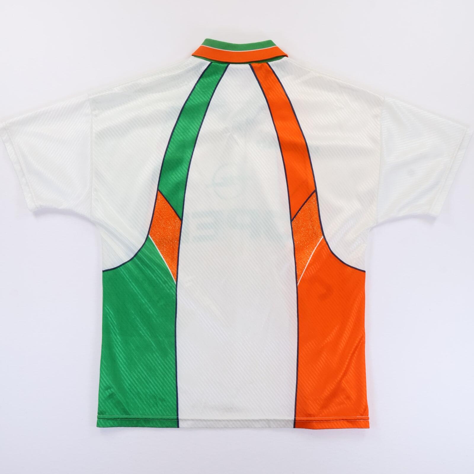 Republic Of Ireland 1994/96 Away Shirt - M- BACK