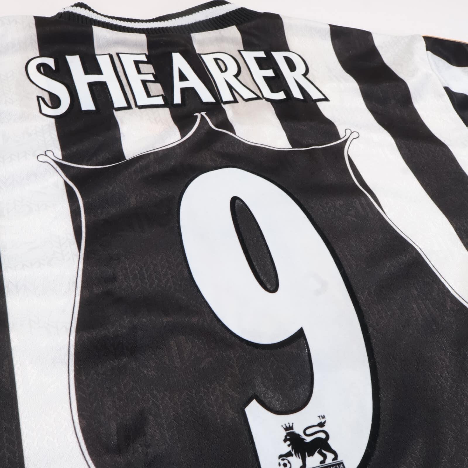 Newcastle United 1997/98 Home Shirt - L- FRONT