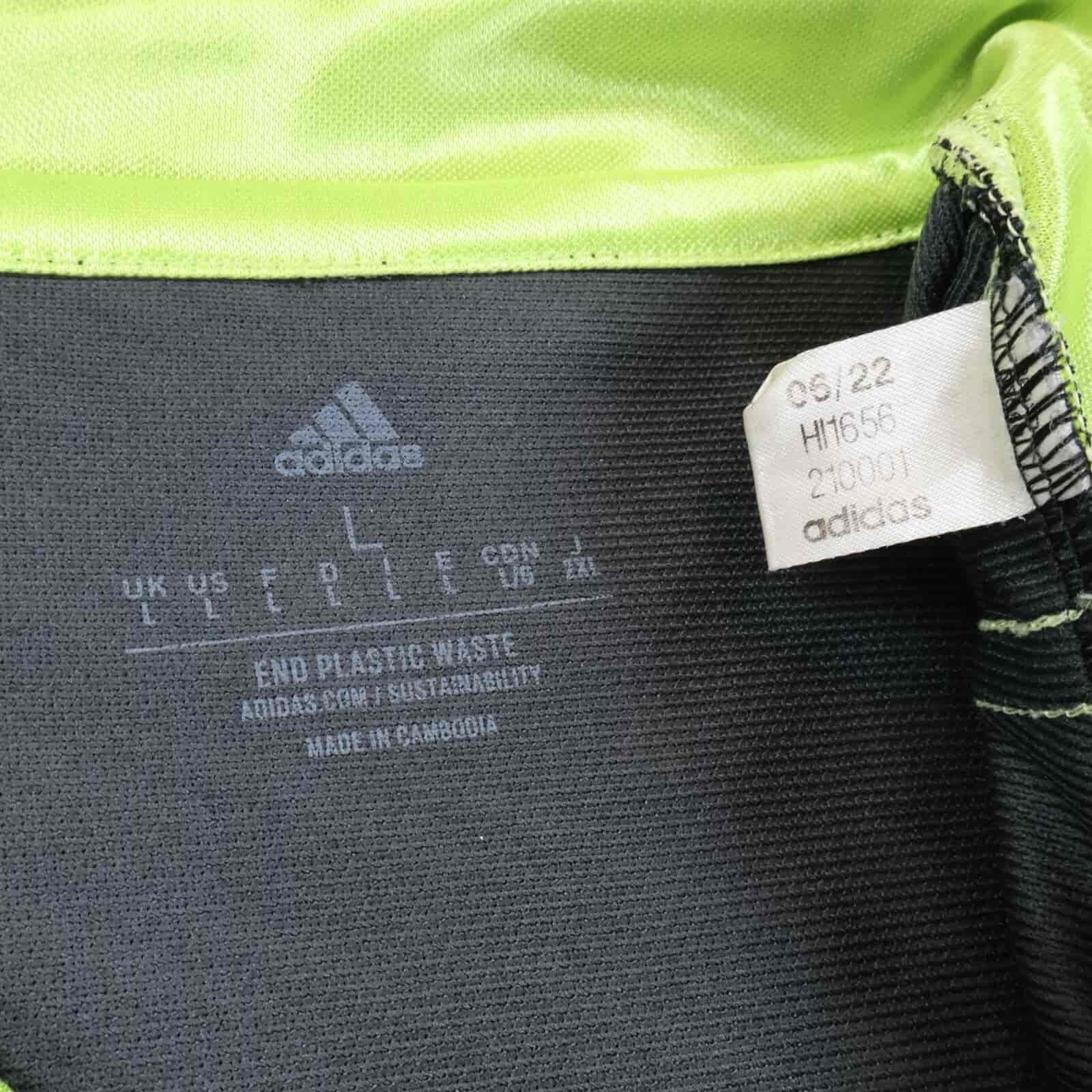 Real Madrid 2022/23 Third Shirt - L