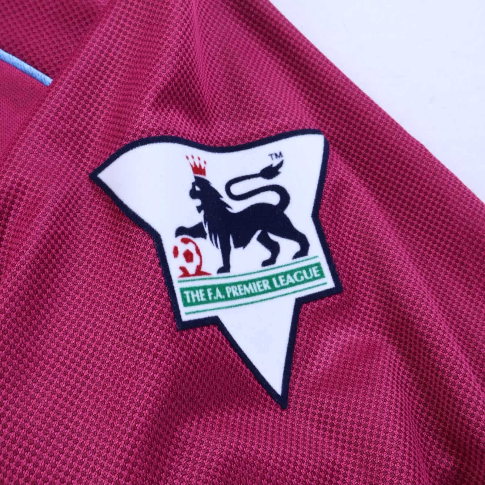 Aston Villa Vassell #22 2001/02 Home Shirt - L